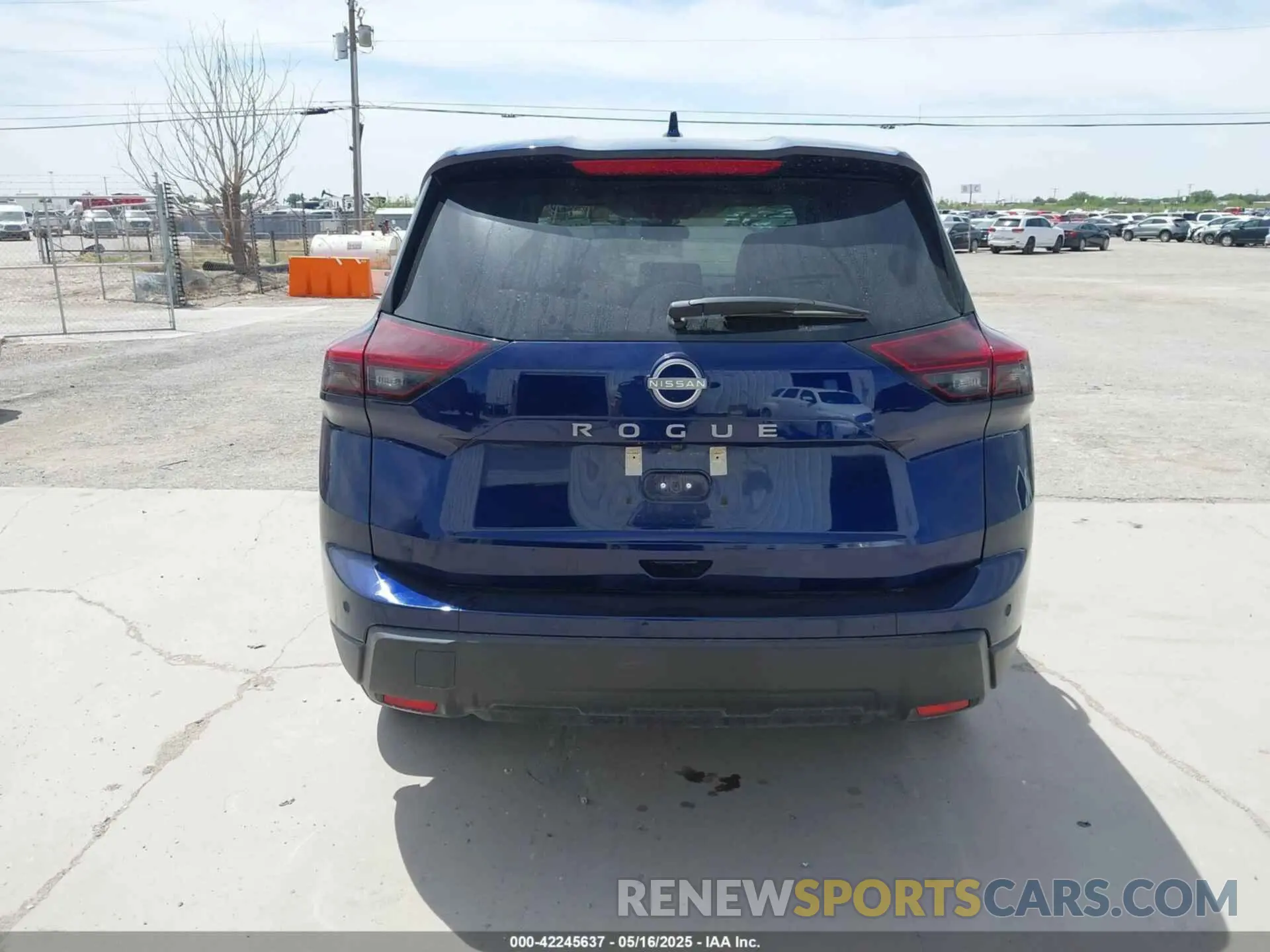 16 Photograph of a damaged car 5N1BT3BA1SC801203 NISSAN ROGUE 2025