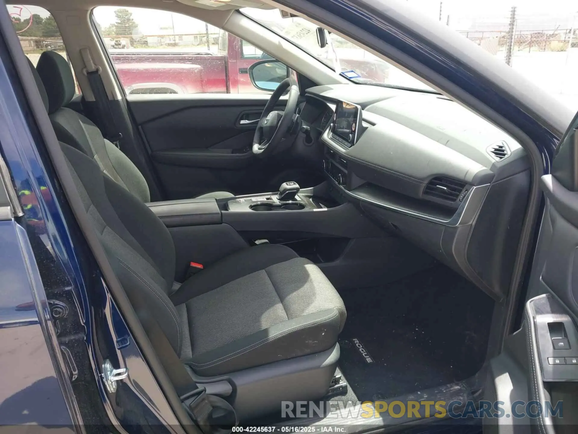 5 Photograph of a damaged car 5N1BT3BA1SC801203 NISSAN ROGUE 2025