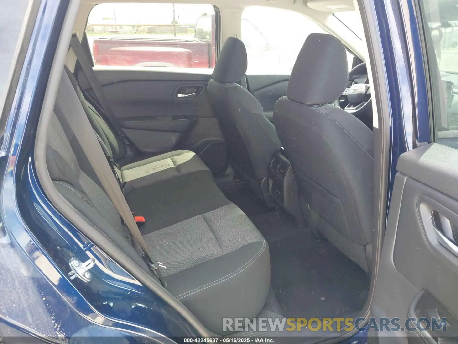 8 Photograph of a damaged car 5N1BT3BA1SC801203 NISSAN ROGUE 2025