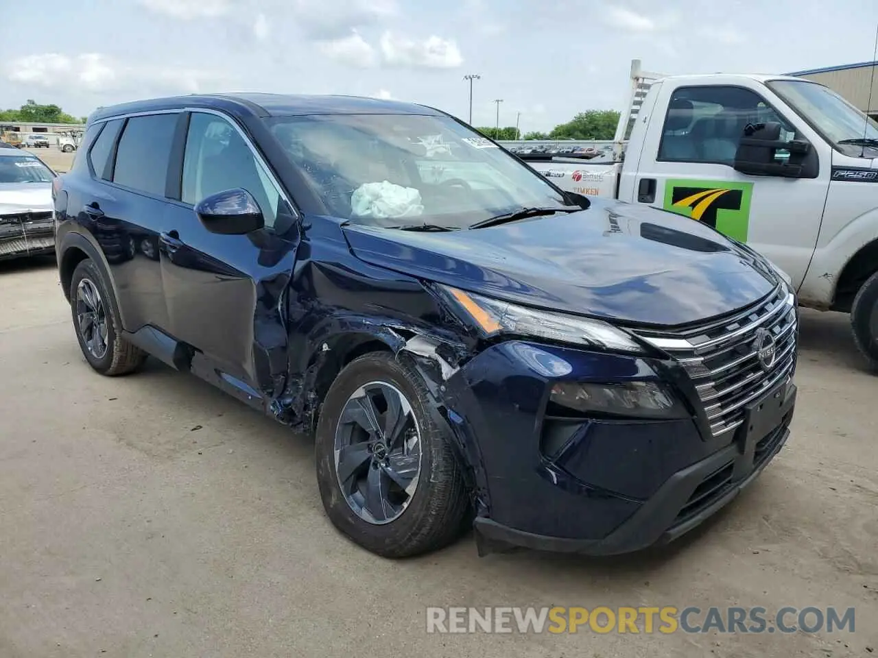 4 Photograph of a damaged car 5N1BT3BA3SC802434 NISSAN ROGUE 2025
