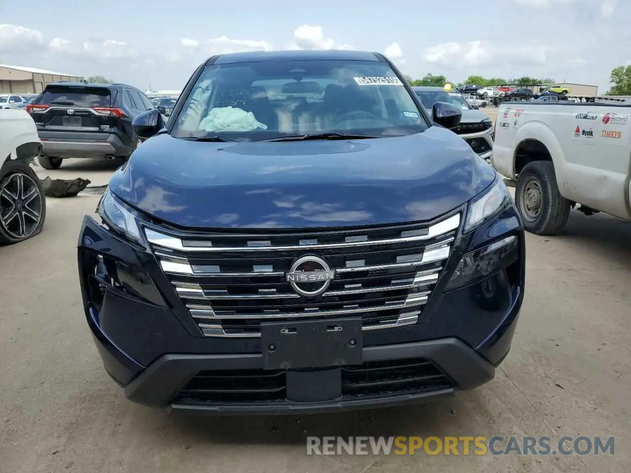 5 Photograph of a damaged car 5N1BT3BA3SC802434 NISSAN ROGUE 2025