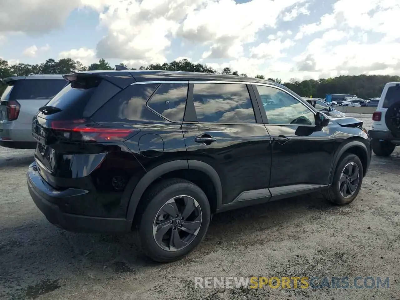 3 Photograph of a damaged car 5N1BT3BA3SC811554 NISSAN ROGUE 2025