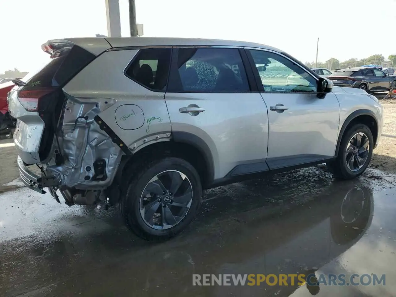 3 Photograph of a damaged car 5N1BT3BA3SC826958 NISSAN ROGUE 2025