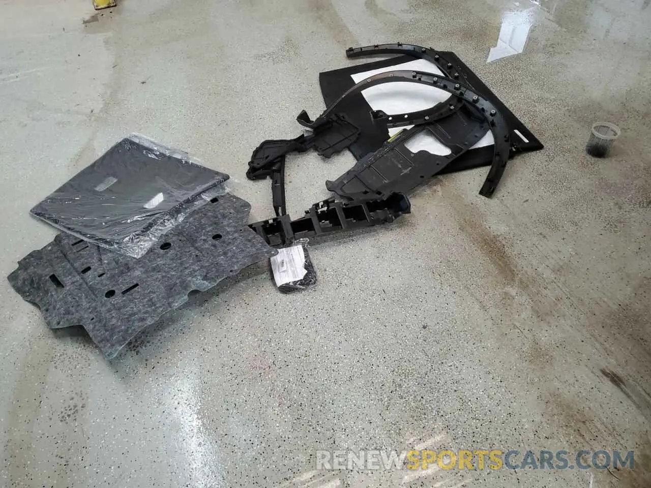 13 Photograph of a damaged car 5N1BT3BA4SC802359 NISSAN ROGUE 2025