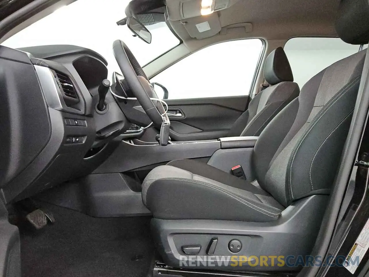 7 Photograph of a damaged car 5N1BT3BA4SC805097 NISSAN ROGUE 2025