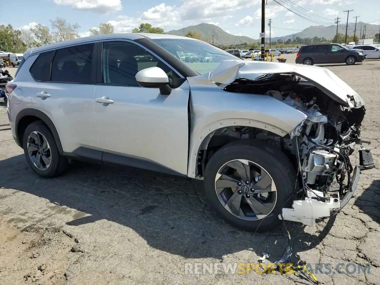 4 Photograph of a damaged car 5N1BT3BA5SC804914 NISSAN ROGUE 2025