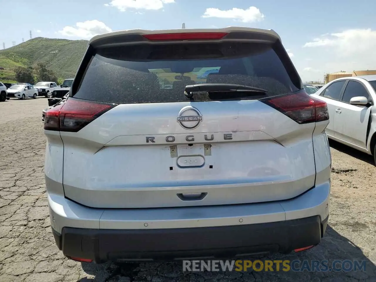 6 Photograph of a damaged car 5N1BT3BA5SC804914 NISSAN ROGUE 2025