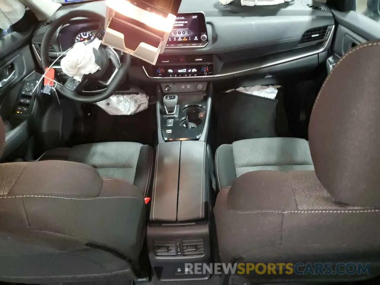 8 Photograph of a damaged car 5N1BT3BA5SC822569 NISSAN ROGUE 2025