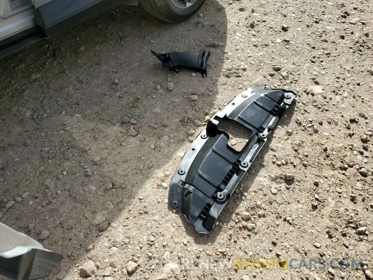 13 Photograph of a damaged car 5N1BT3BA6SC782082 NISSAN ROGUE 2025