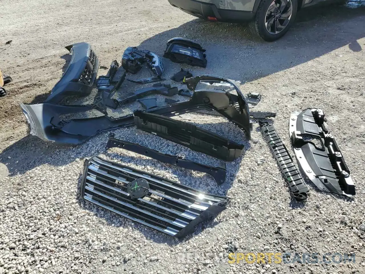 13 Photograph of a damaged car 5N1BT3BA6SC821057 NISSAN ROGUE 2025
