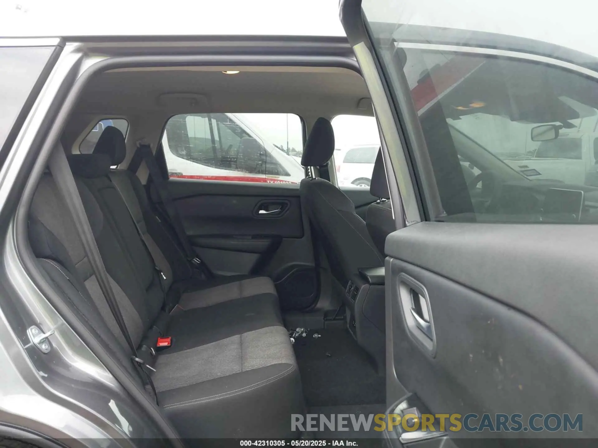 8 Photograph of a damaged car 5N1BT3BA7SC788716 NISSAN ROGUE 2025