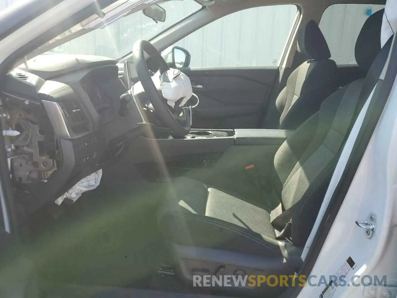 7 Photograph of a damaged car 5N1BT3BA8SC763842 NISSAN ROGUE 2025