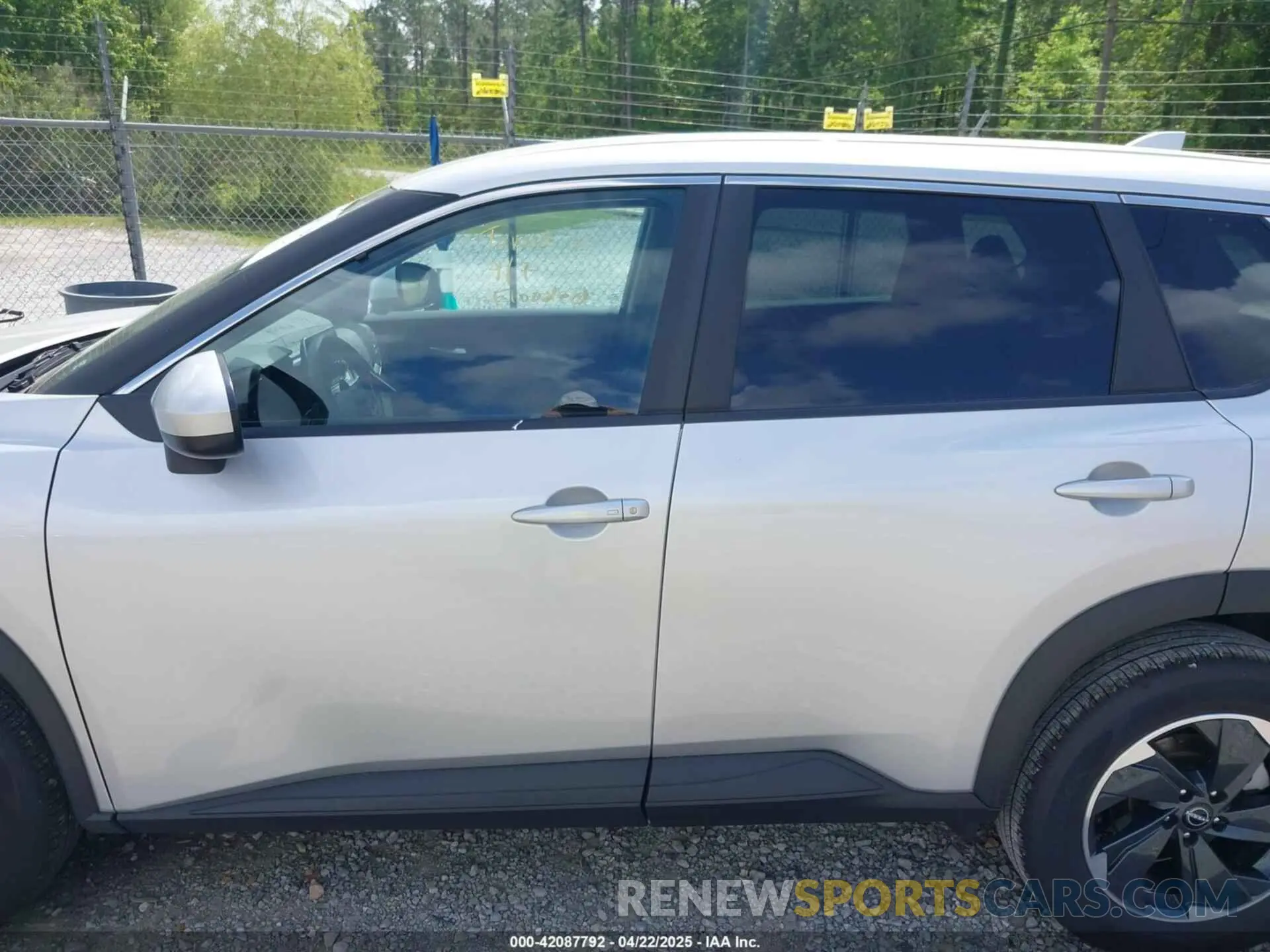 14 Photograph of a damaged car 5N1BT3BB0SC779476 NISSAN ROGUE 2025