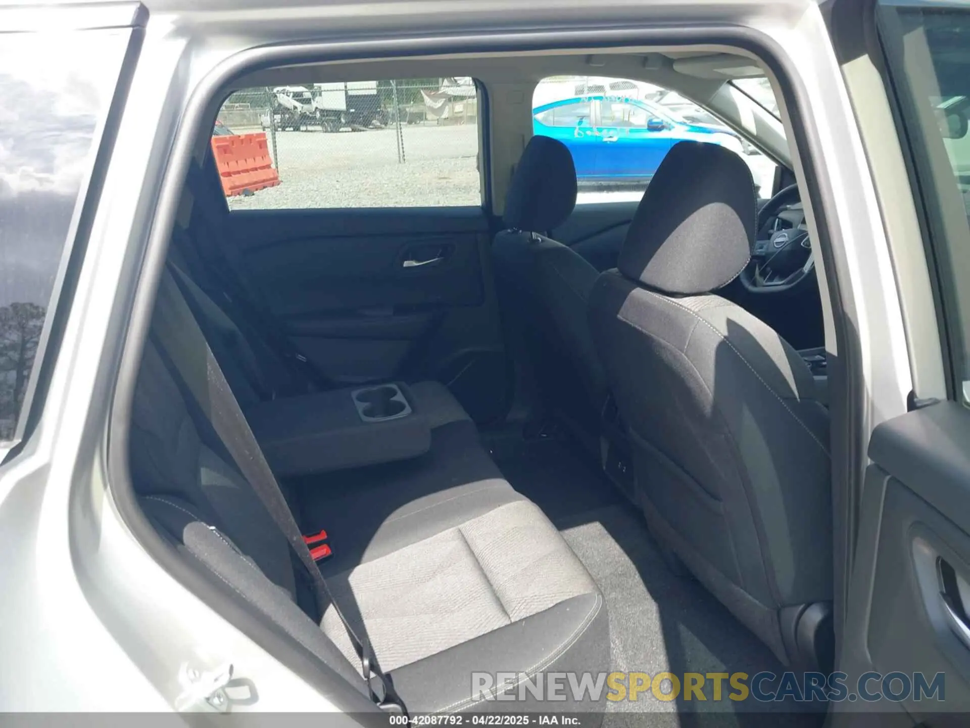 8 Photograph of a damaged car 5N1BT3BB0SC779476 NISSAN ROGUE 2025