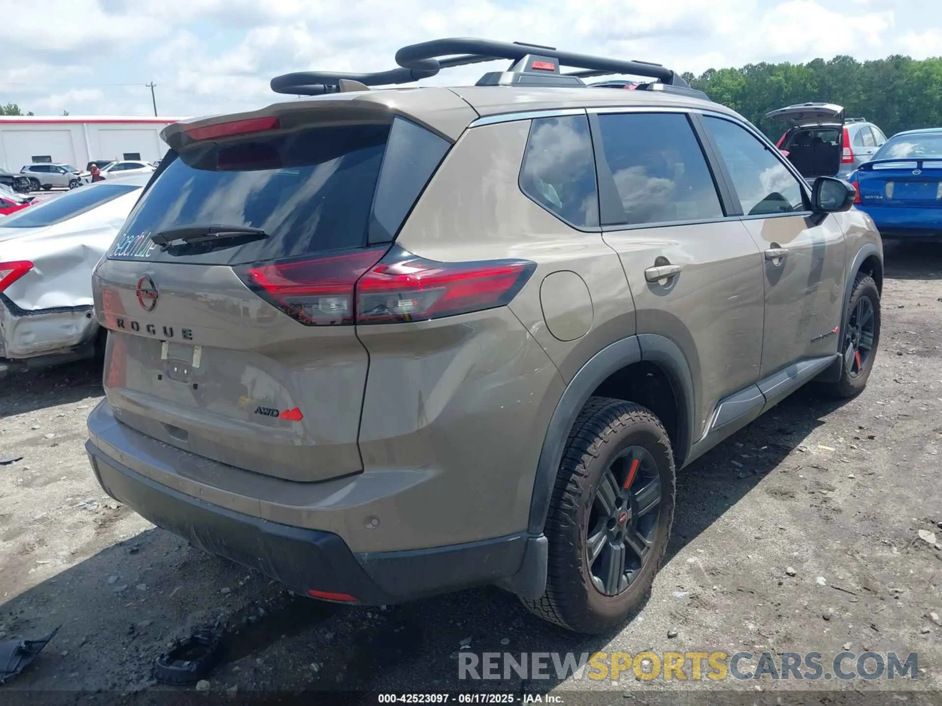 4 Photograph of a damaged car 5N1BT3BB0SC798223 NISSAN ROGUE 2025