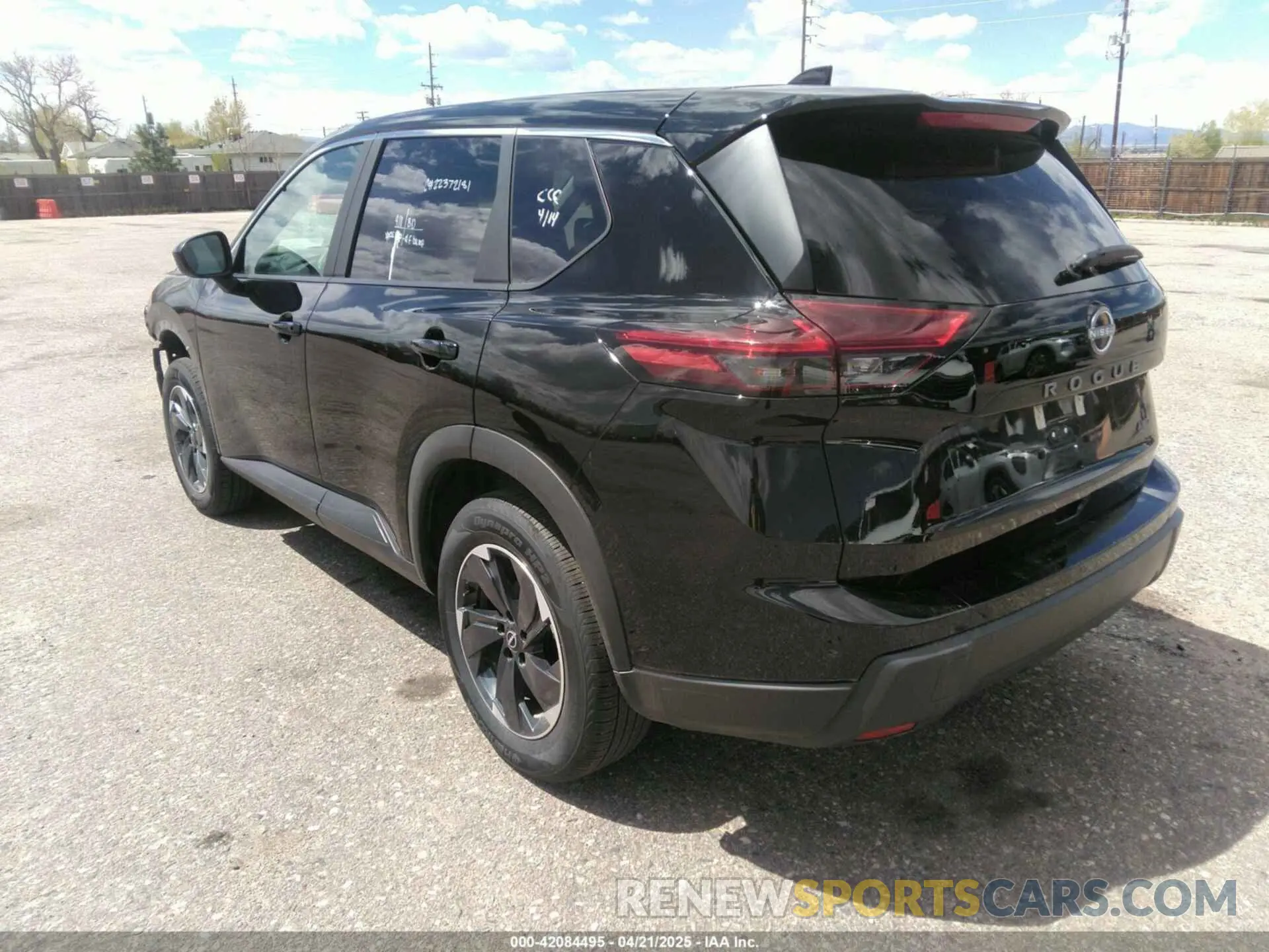 3 Photograph of a damaged car 5N1BT3BB0SC800262 NISSAN ROGUE 2025