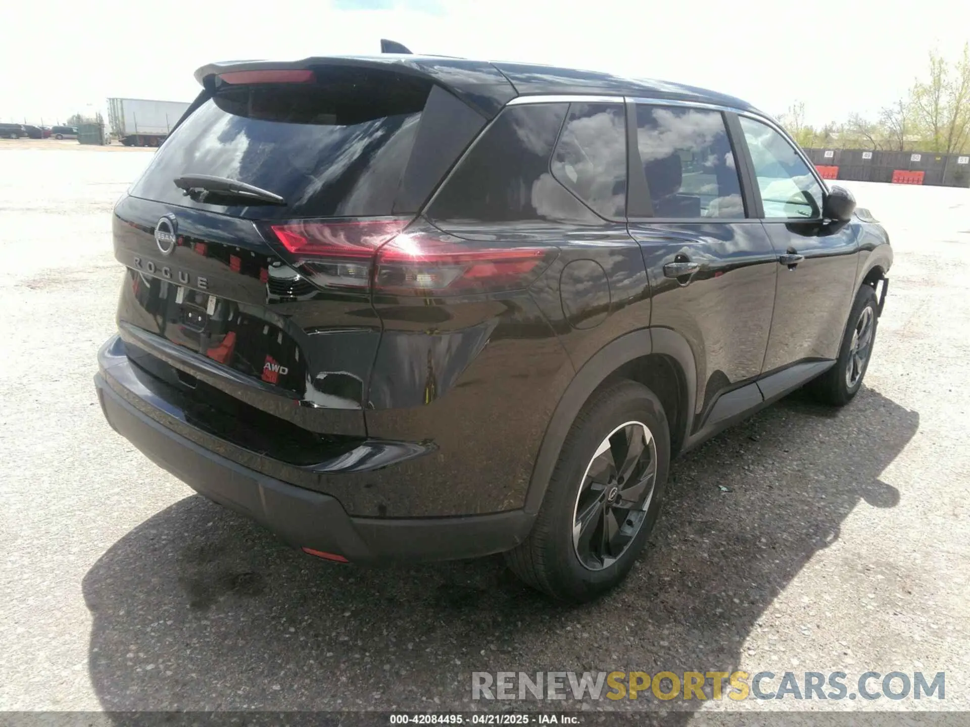 4 Photograph of a damaged car 5N1BT3BB0SC800262 NISSAN ROGUE 2025