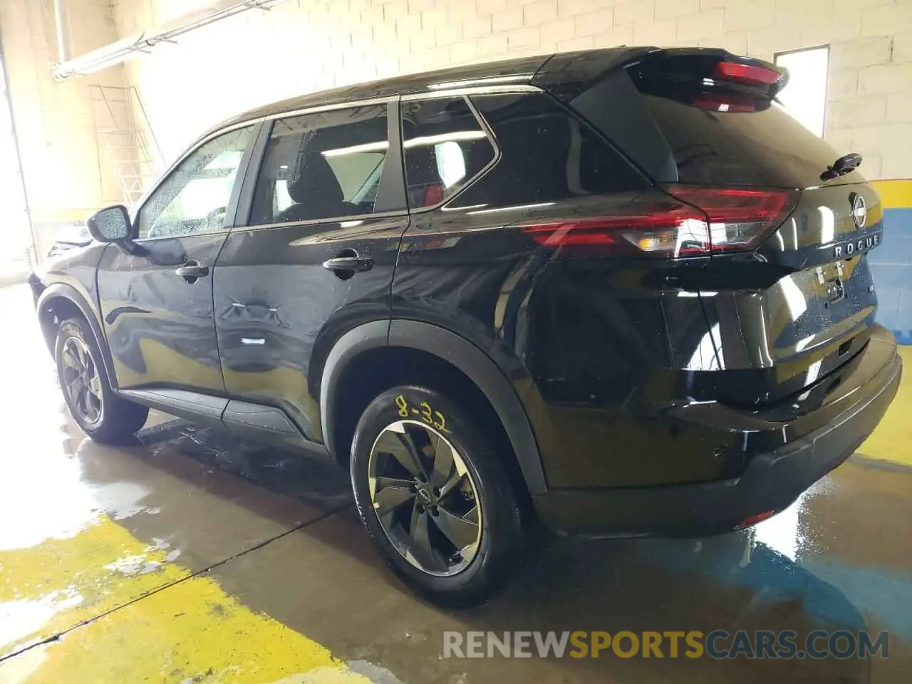 2 Photograph of a damaged car 5N1BT3BB0SC823489 NISSAN ROGUE 2025