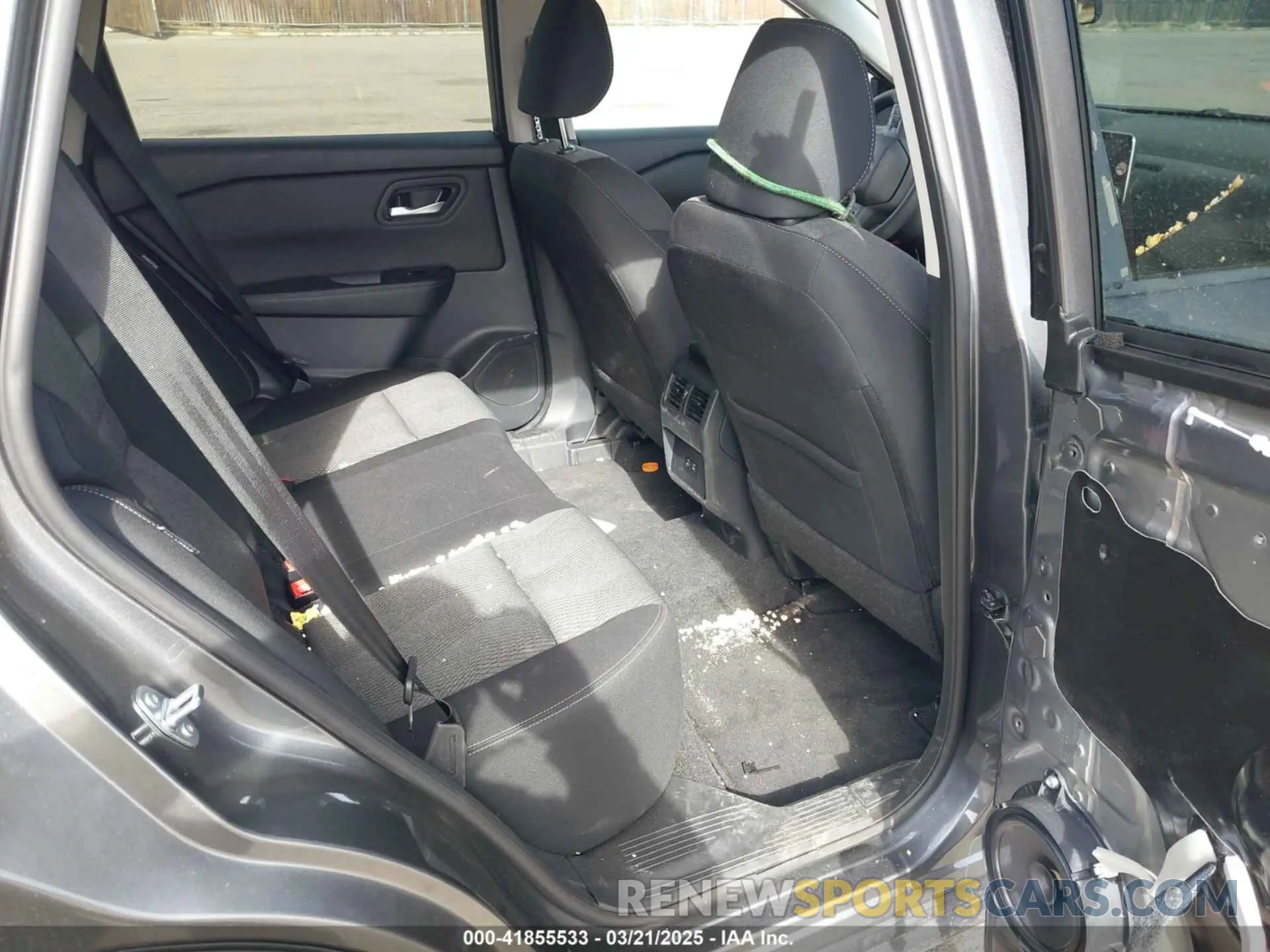 8 Photograph of a damaged car 5N1BT3BB1SC793287 NISSAN ROGUE 2025