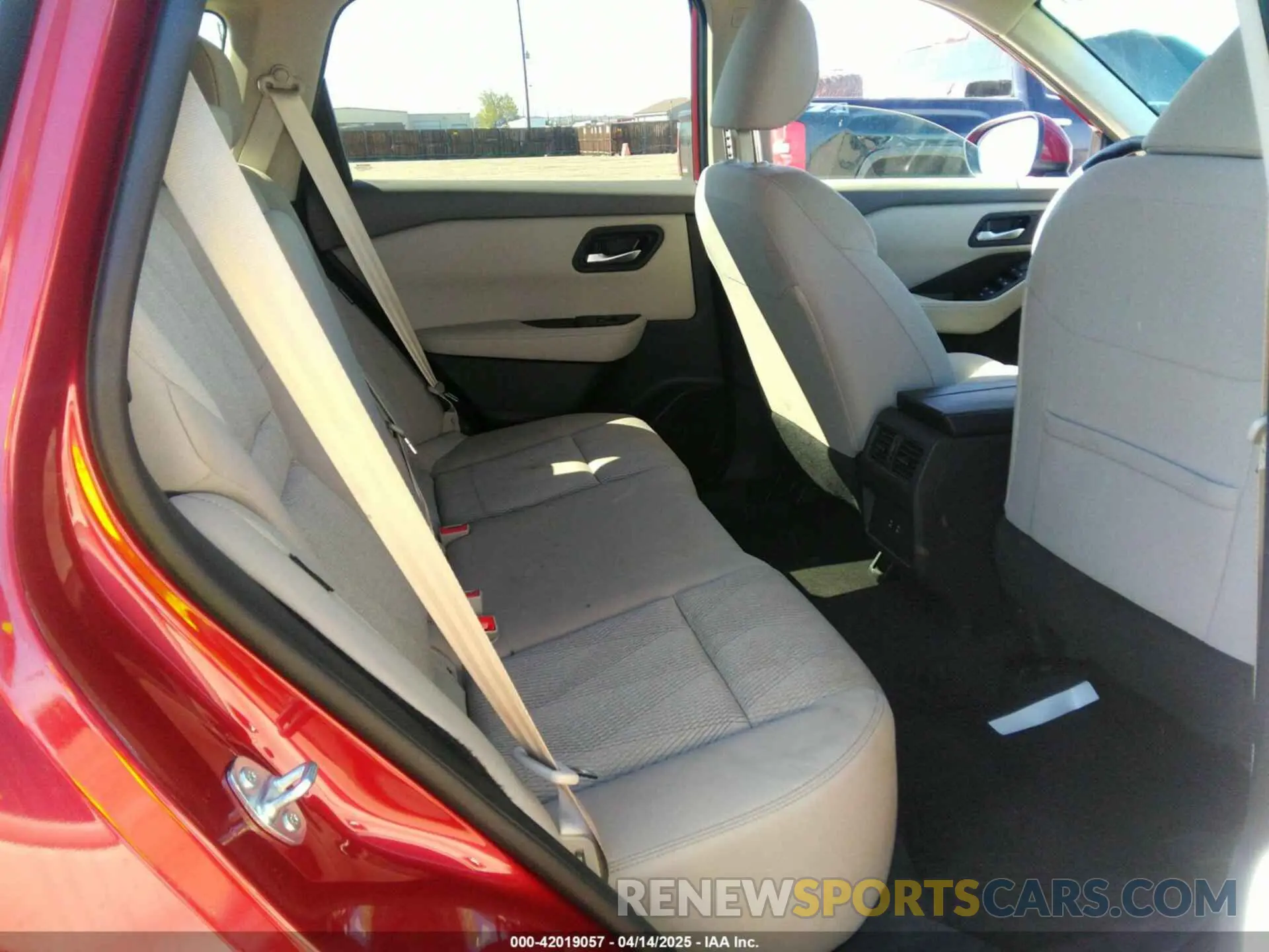 8 Photograph of a damaged car 5N1BT3BB3SC772019 NISSAN ROGUE 2025