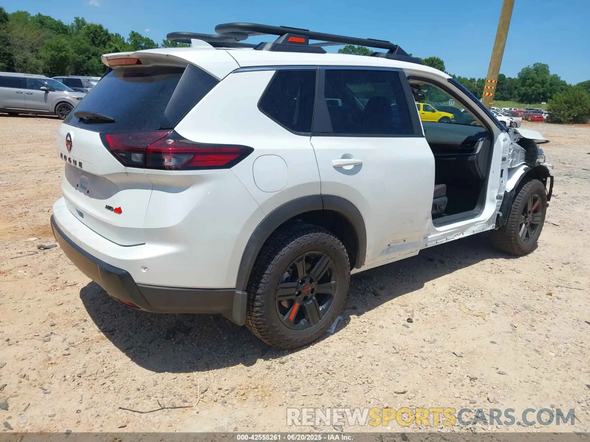 4 Photograph of a damaged car 5N1BT3BB3SC794621 NISSAN ROGUE 2025