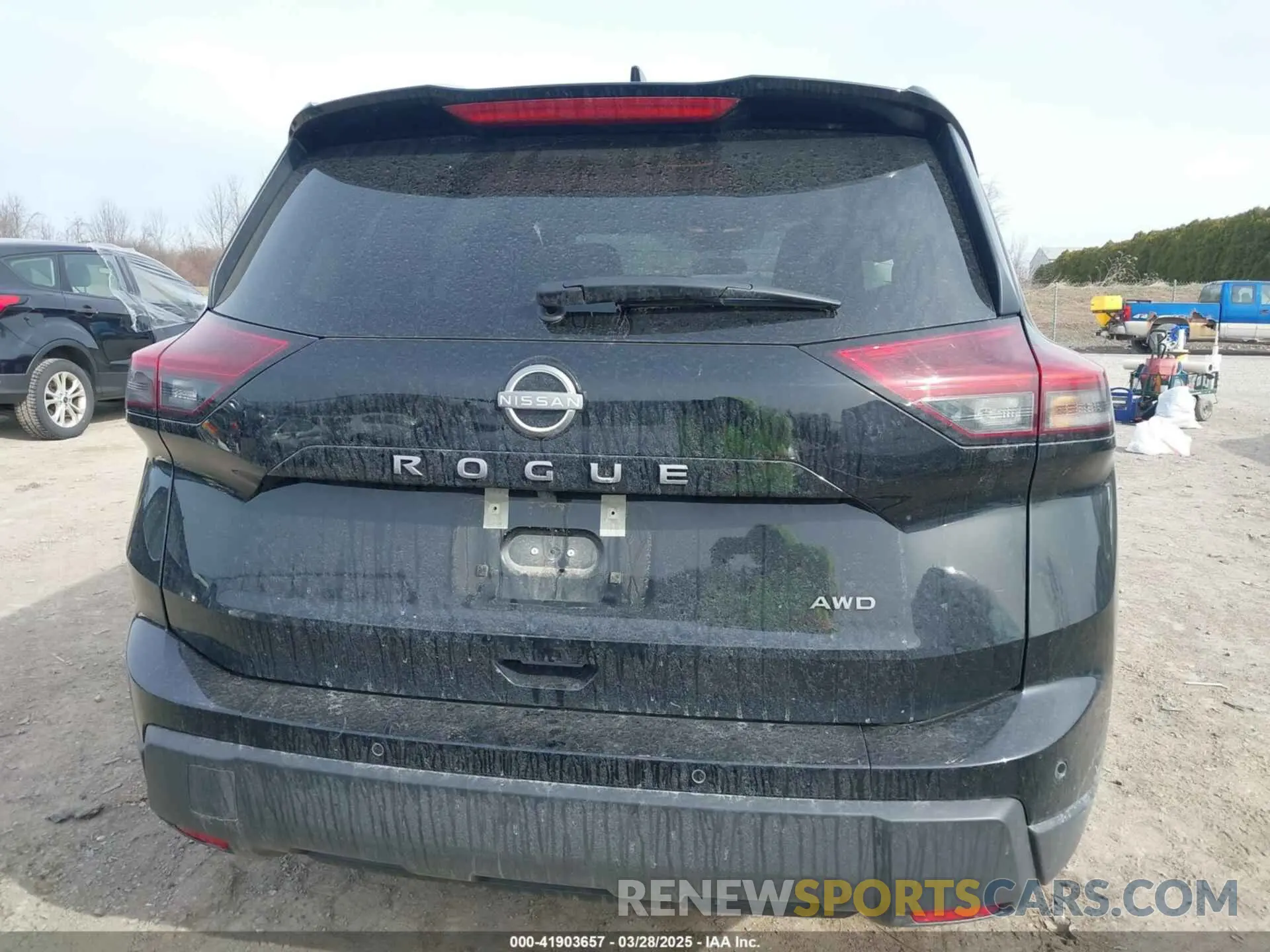 17 Photograph of a damaged car 5N1BT3BB3SC808226 NISSAN ROGUE 2025