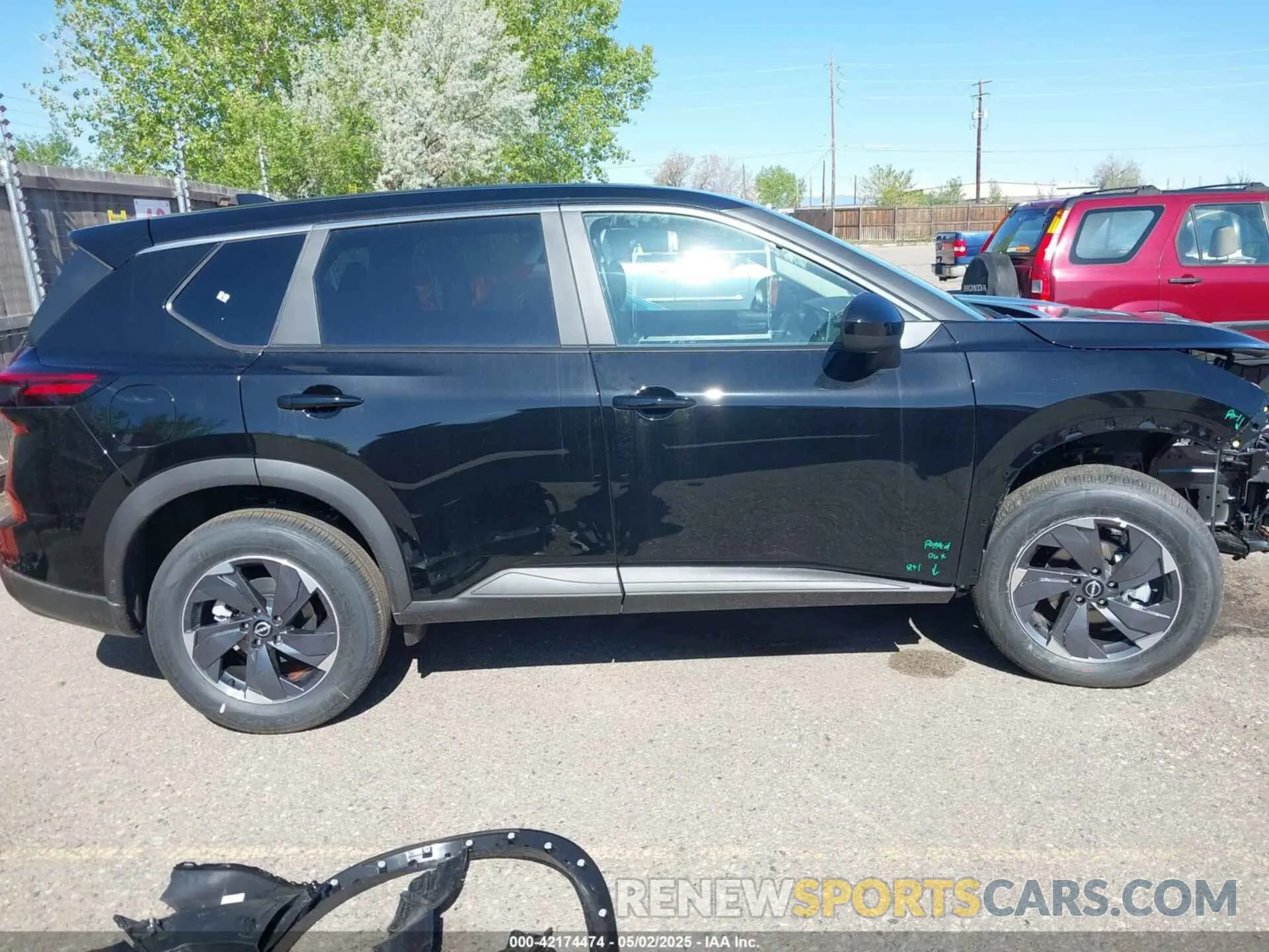 14 Photograph of a damaged car 5N1BT3BB3SC837614 NISSAN ROGUE 2025