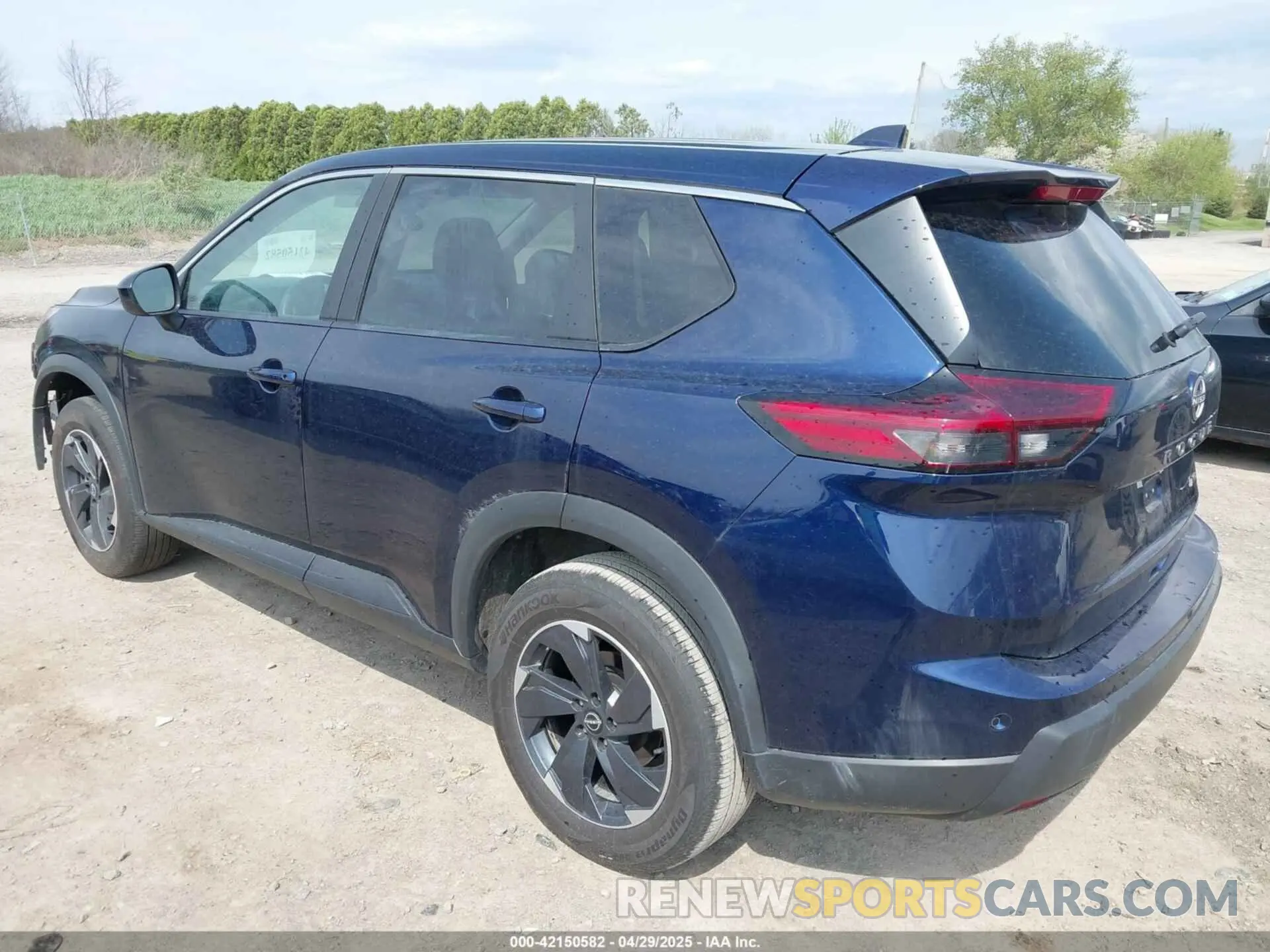 3 Photograph of a damaged car 5N1BT3BB4SC767735 NISSAN ROGUE 2025