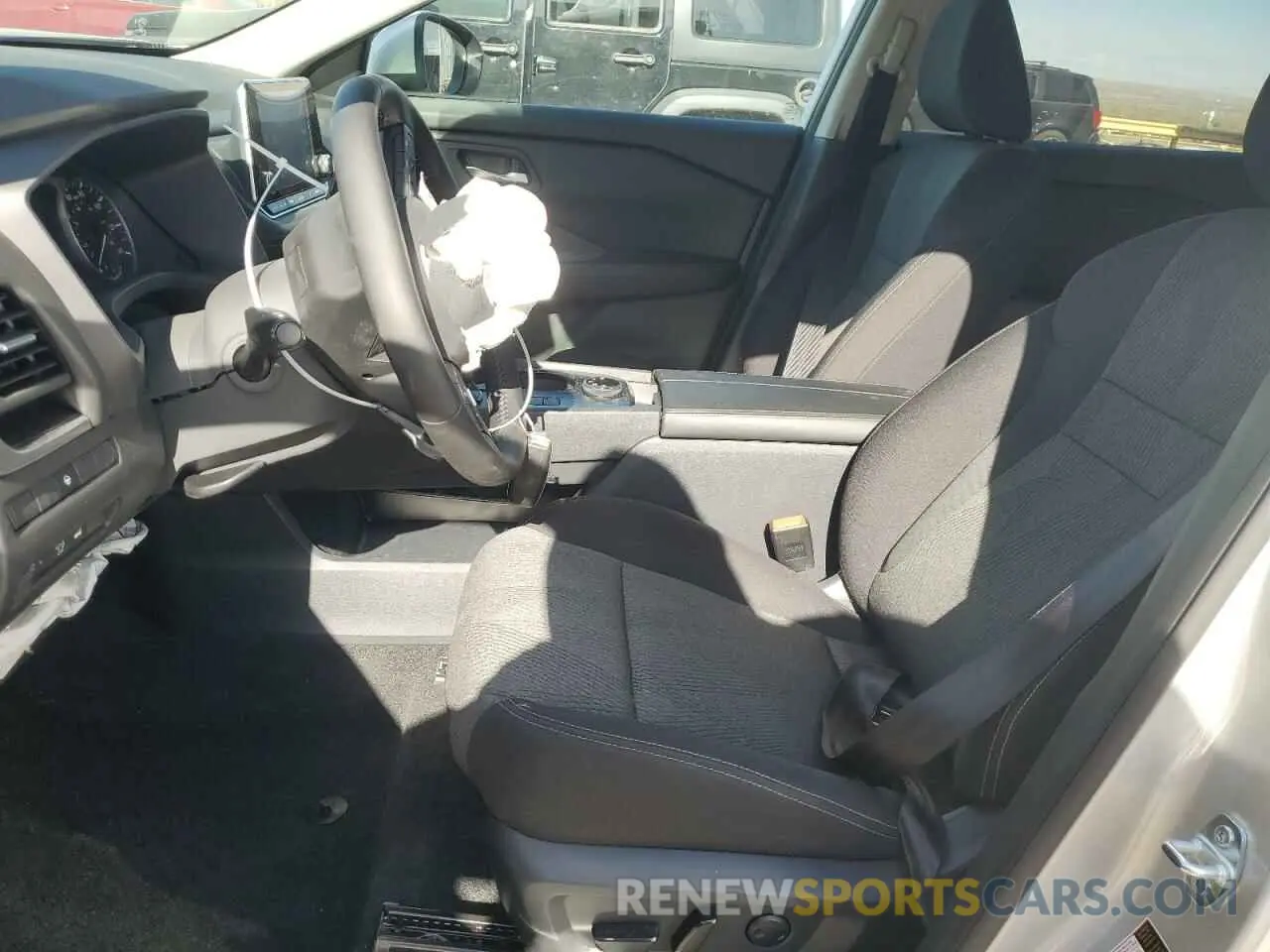 7 Photograph of a damaged car 5N1BT3BB6SC789400 NISSAN ROGUE 2025