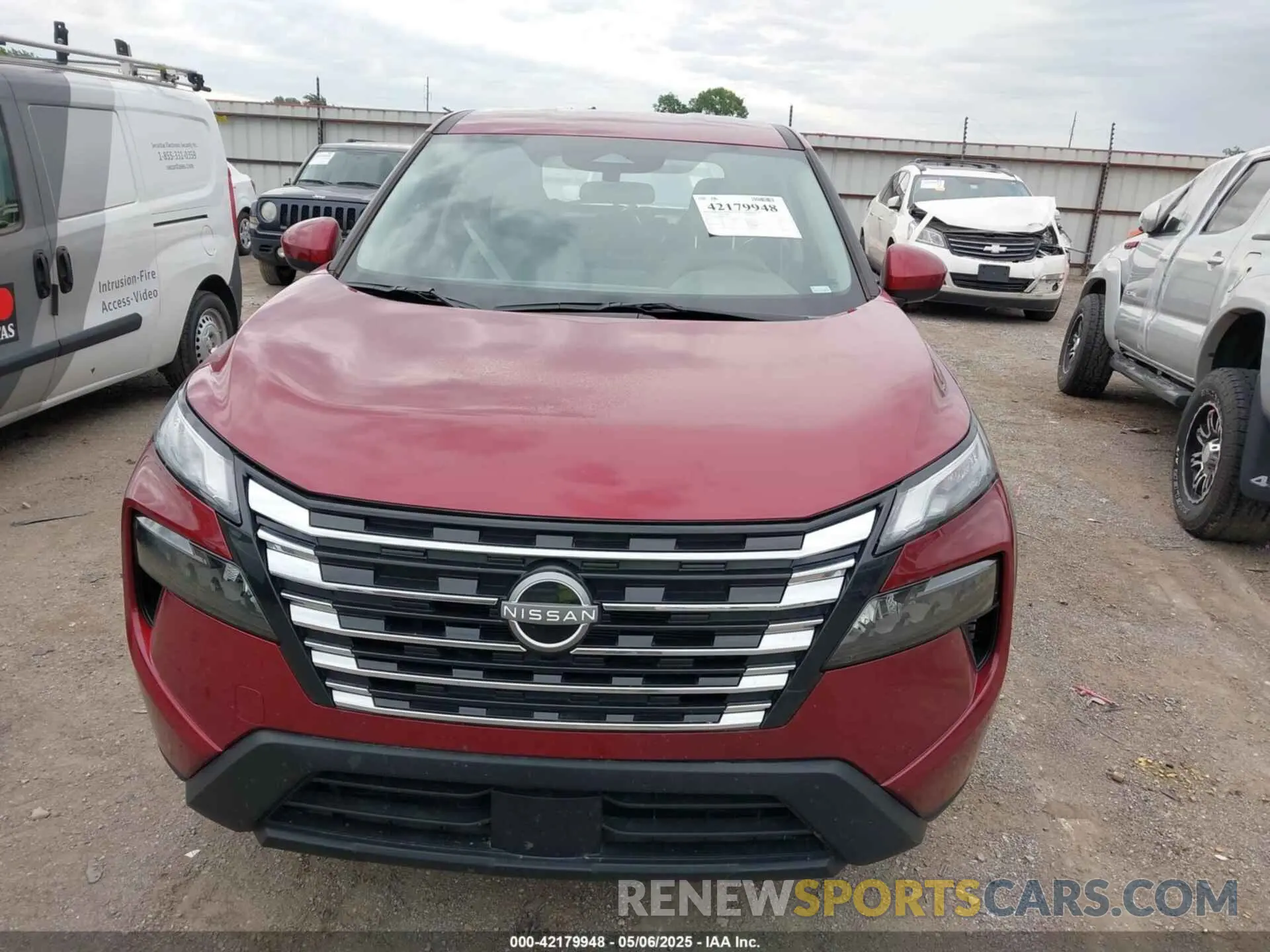 13 Photograph of a damaged car 5N1BT3BB8SC779175 NISSAN ROGUE 2025