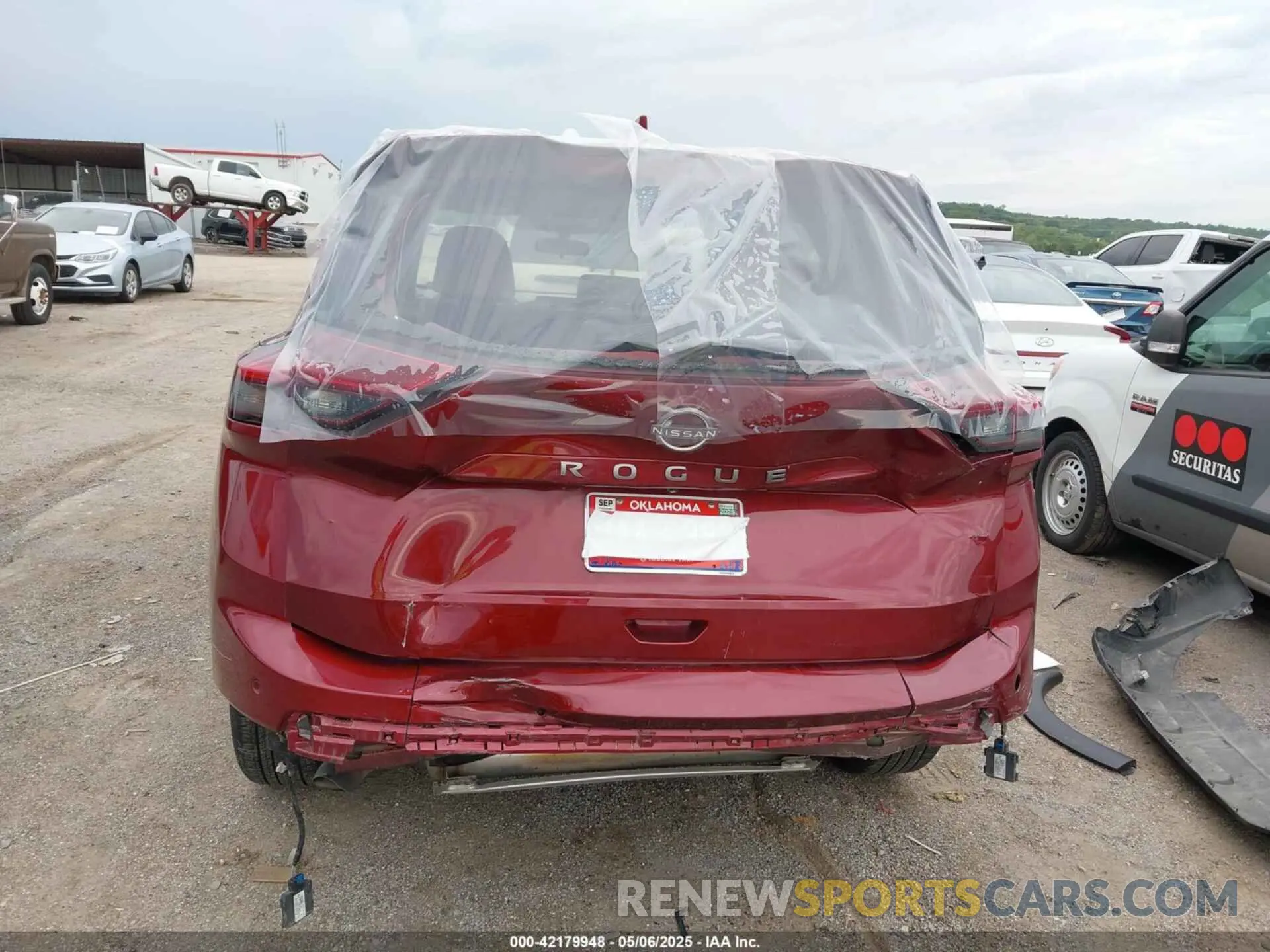 6 Photograph of a damaged car 5N1BT3BB8SC779175 NISSAN ROGUE 2025