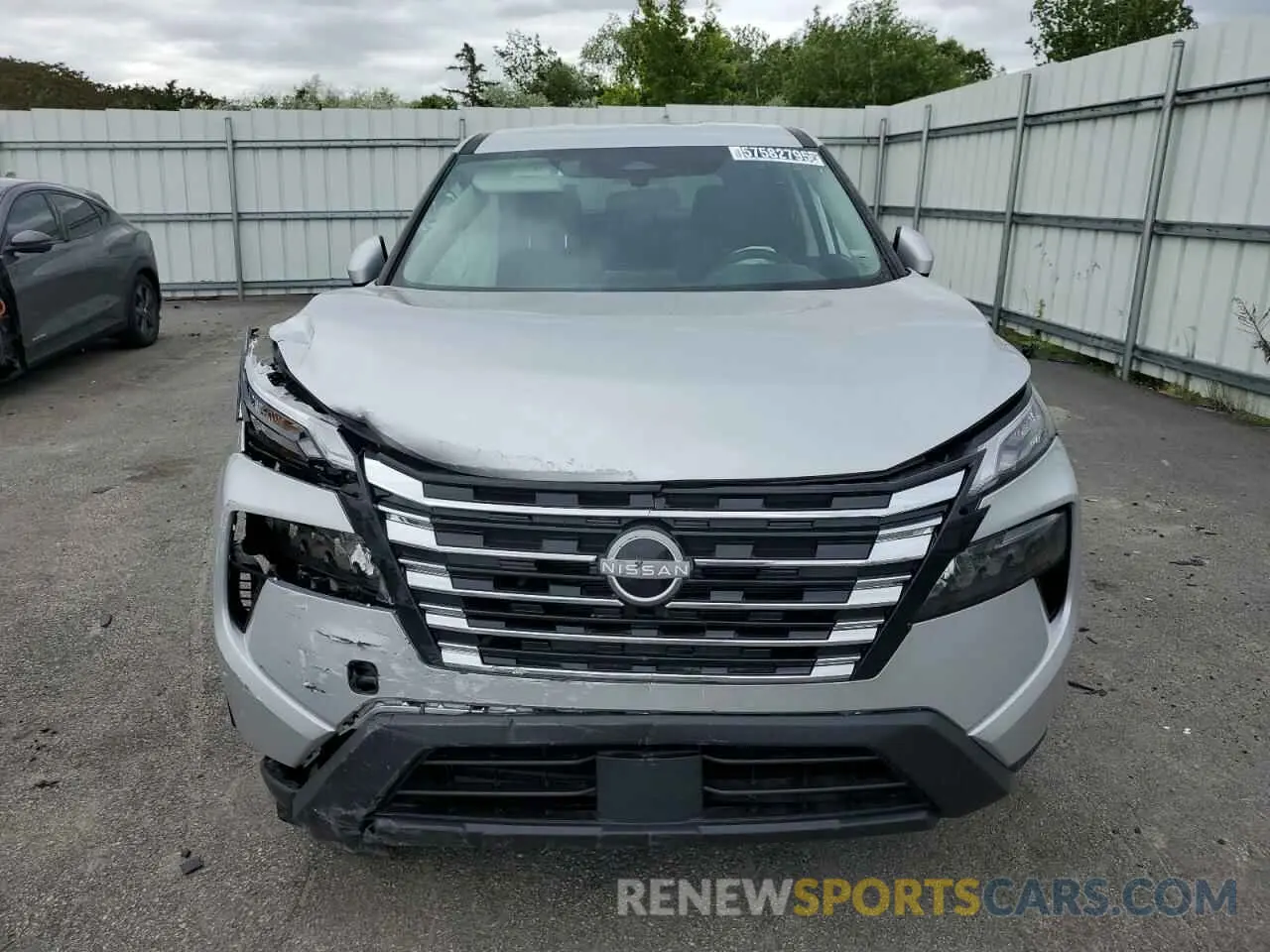 5 Photograph of a damaged car 5N1BT3BB8SC801319 NISSAN ROGUE 2025
