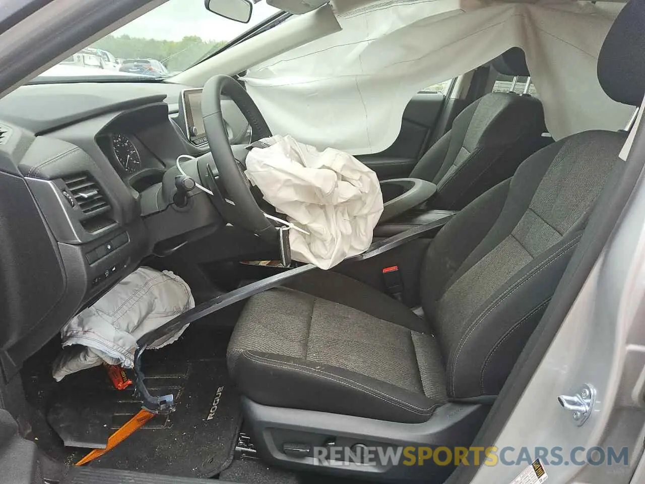7 Photograph of a damaged car 5N1BT3BB8SC801319 NISSAN ROGUE 2025