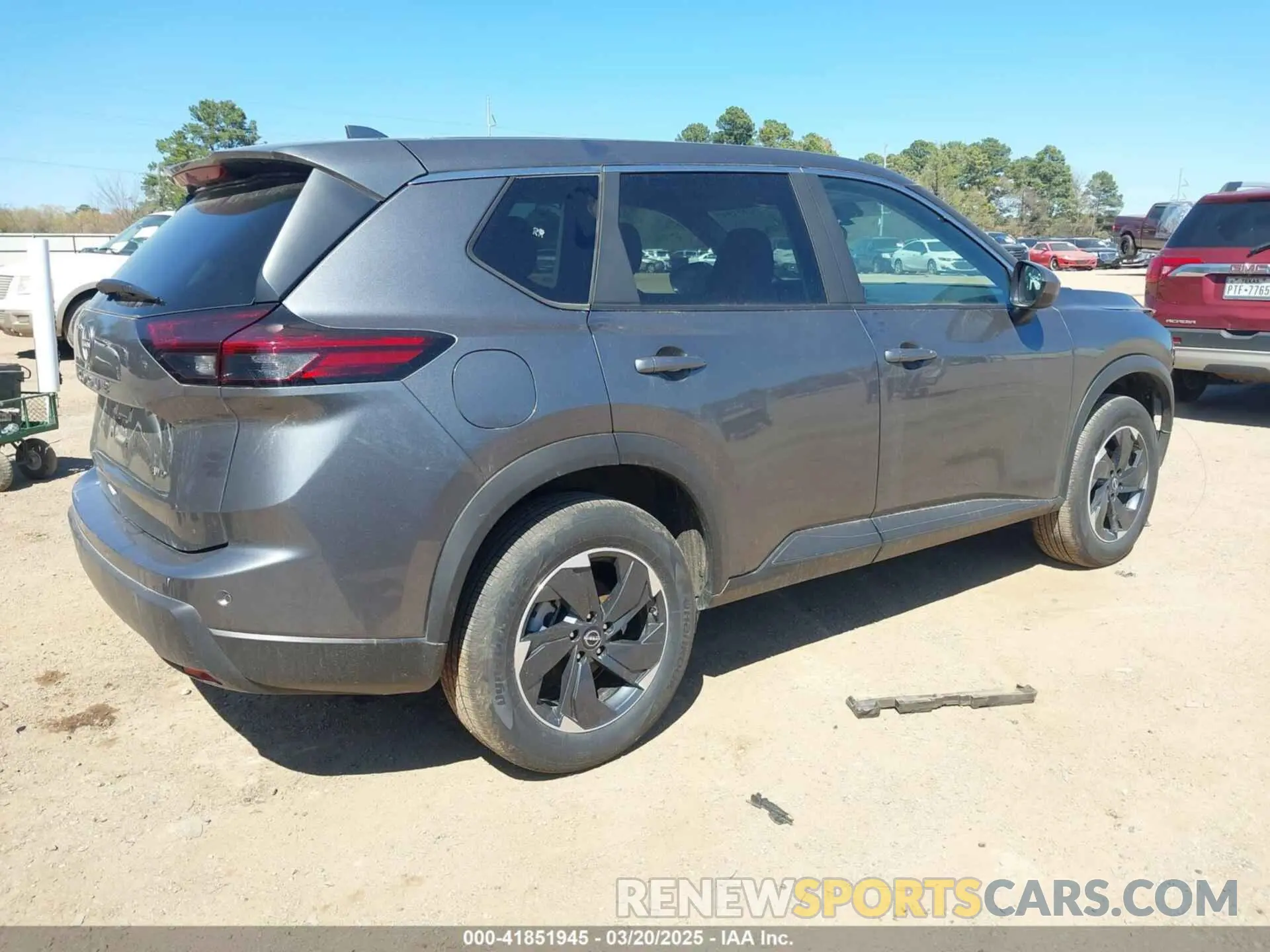 4 Photograph of a damaged car 5N1BT3BB9SC794462 NISSAN ROGUE 2025