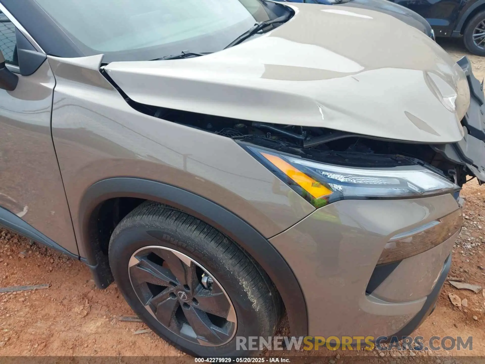 18 Photograph of a damaged car 5N1BT3BBXSC675464 NISSAN ROGUE 2025