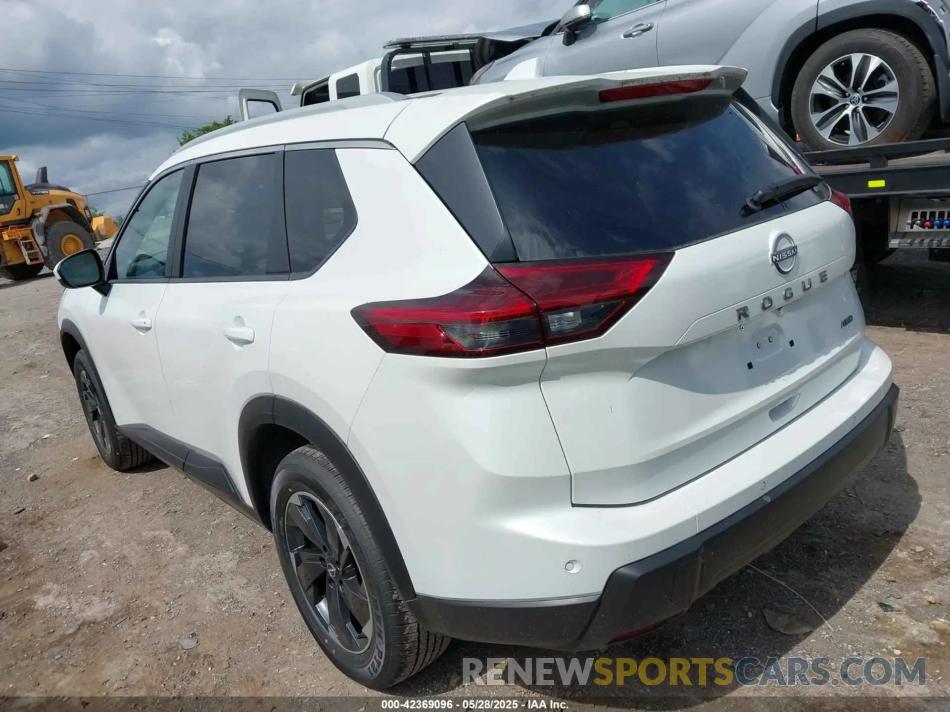 3 Photograph of a damaged car JN8BT3BBXSW153523 NISSAN ROGUE 2025