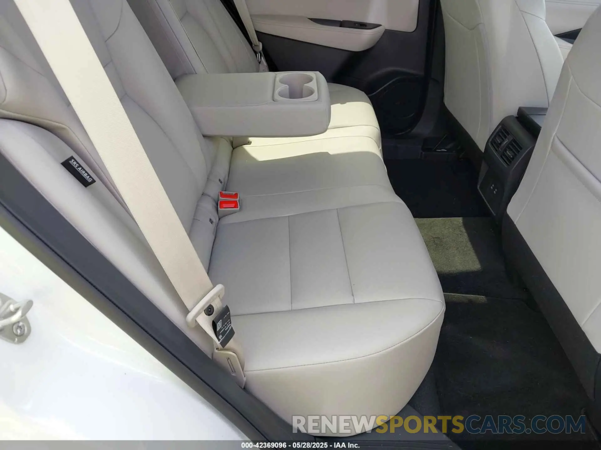 8 Photograph of a damaged car JN8BT3BBXSW153523 NISSAN ROGUE 2025
