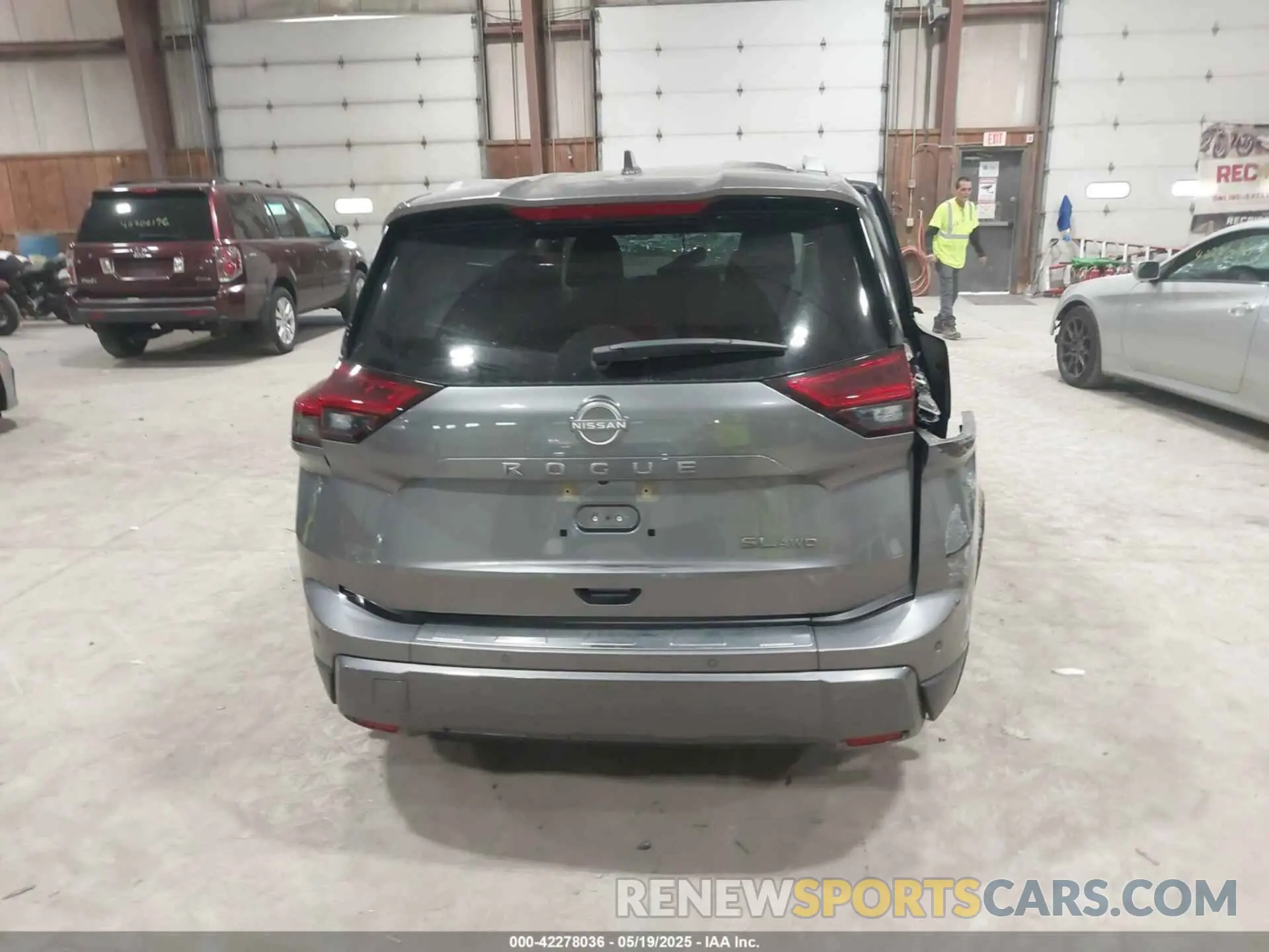 17 Photograph of a damaged car JN8BT3CB0SW153674 NISSAN ROGUE 2025
