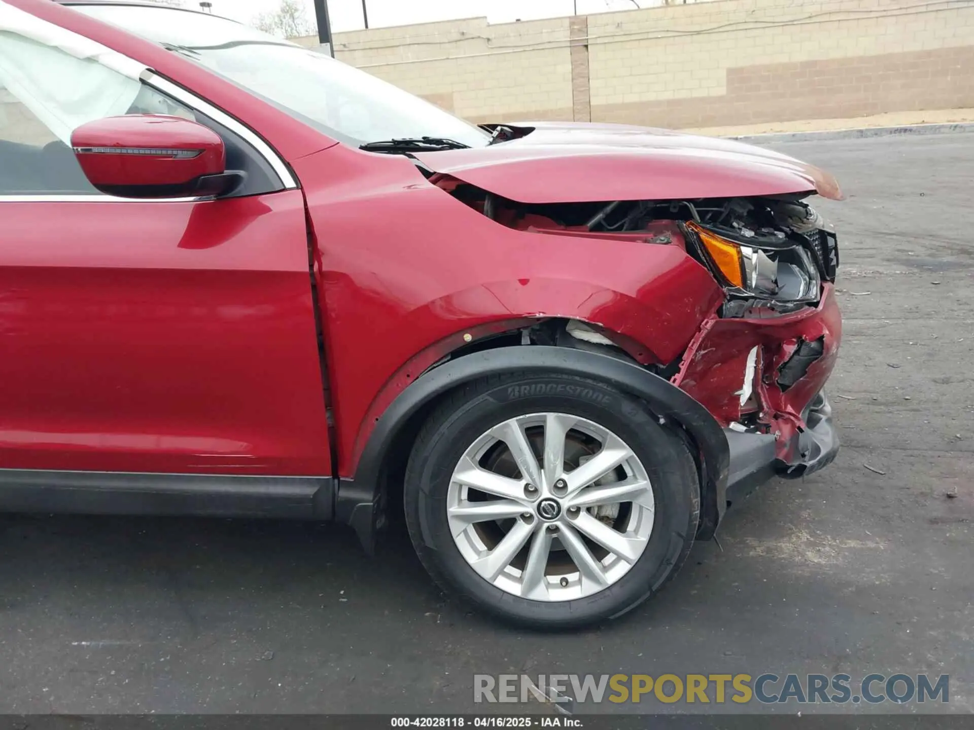 12 Photograph of a damaged car JN1BJ1CP0KW217135 NISSAN ROGUE SPORT 2019