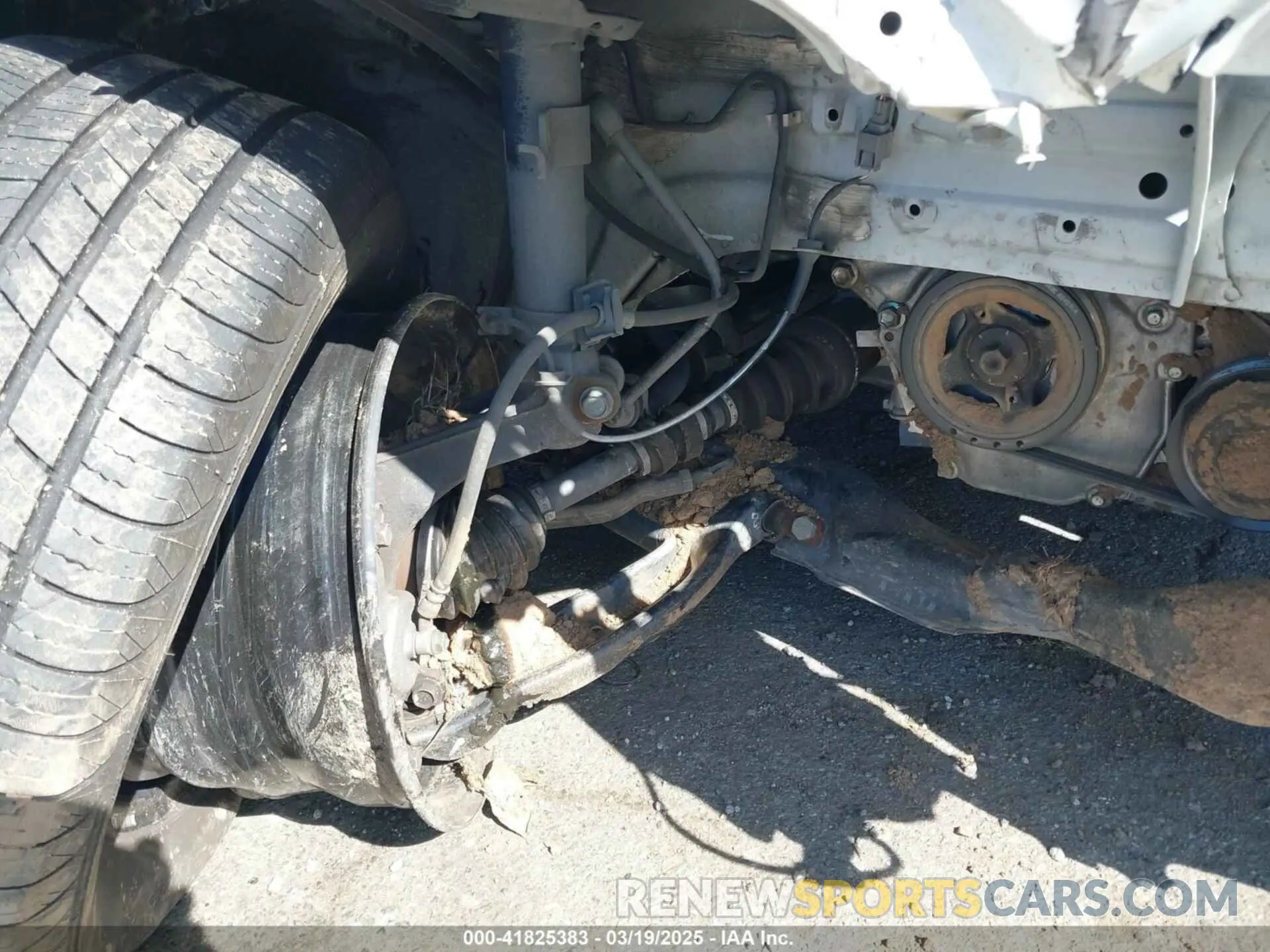 18 Photograph of a damaged car JN1BJ1CP0KW218558 NISSAN ROGUE SPORT 2019