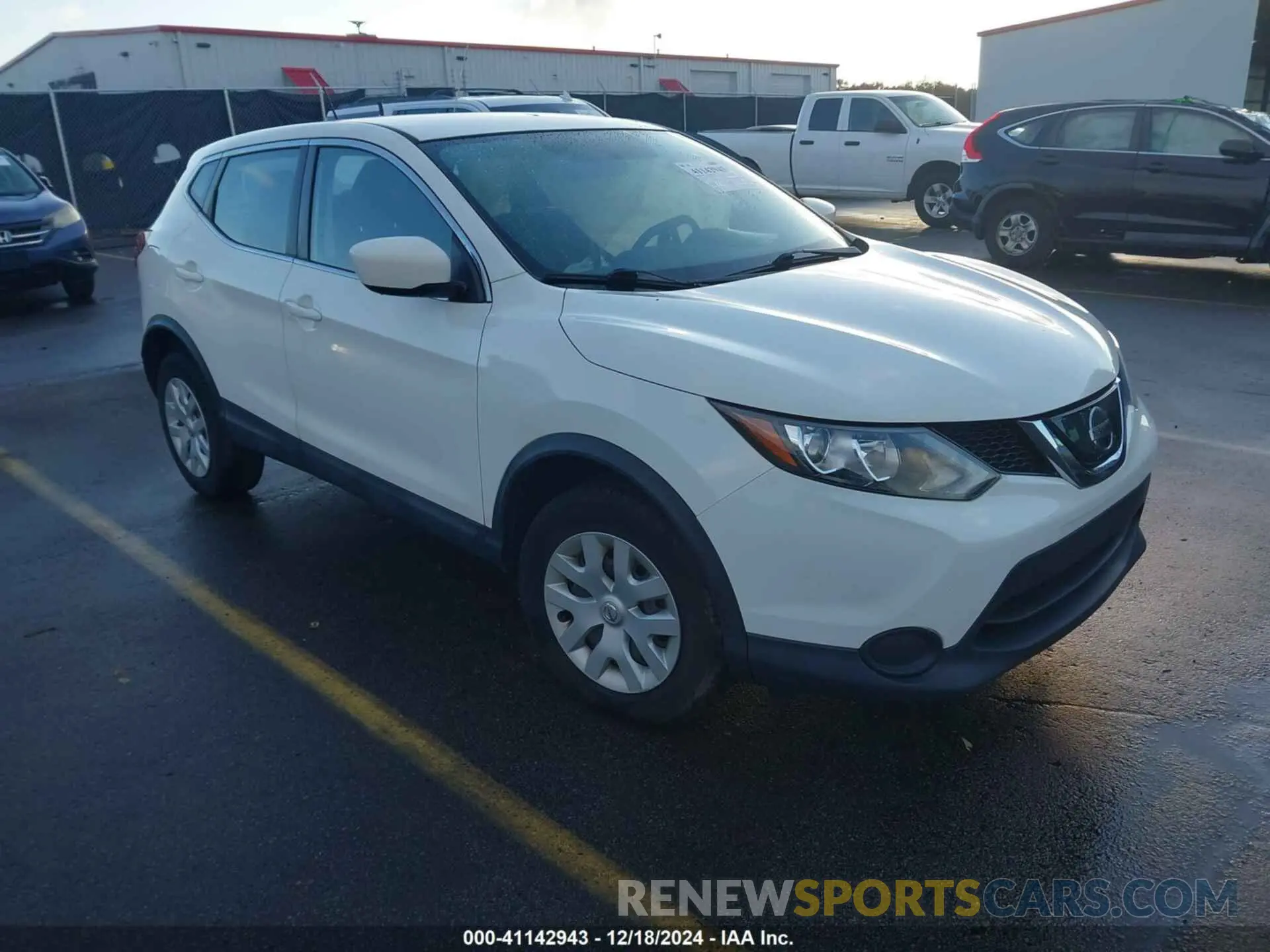 1 Photograph of a damaged car JN1BJ1CP0KW236090 NISSAN ROGUE SPORT 2019