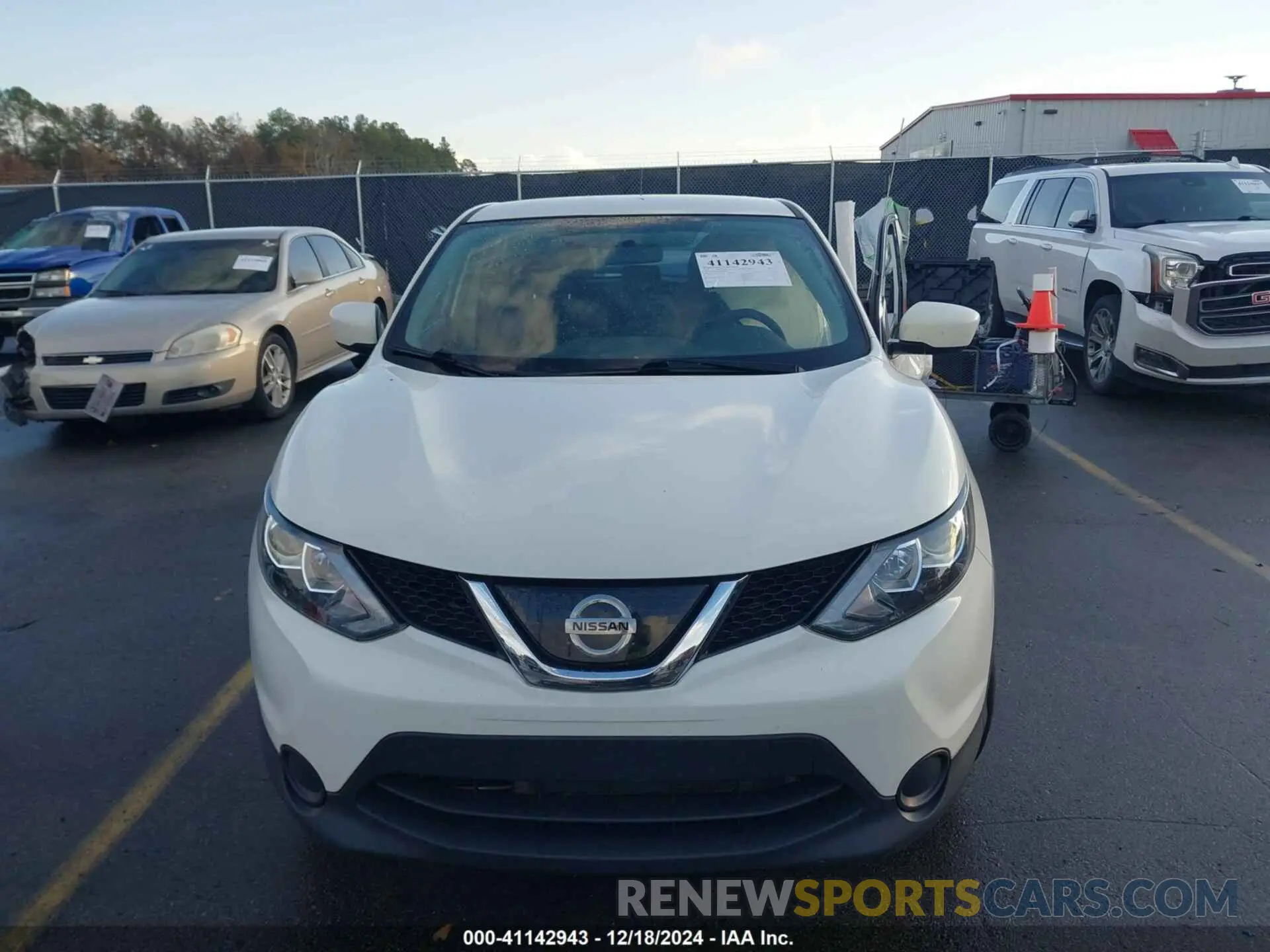 11 Photograph of a damaged car JN1BJ1CP0KW236090 NISSAN ROGUE SPORT 2019