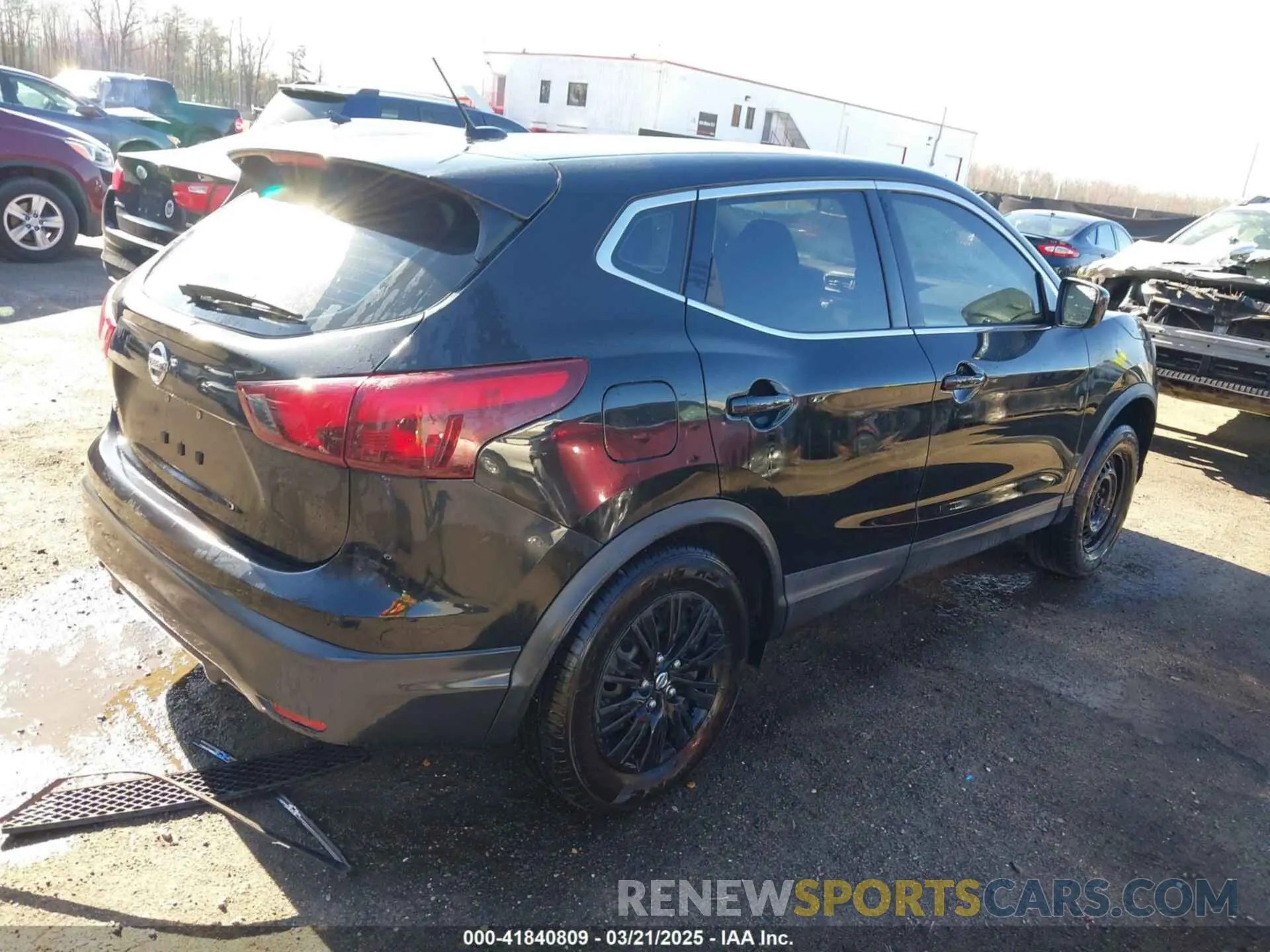 4 Photograph of a damaged car JN1BJ1CP0KW241337 NISSAN ROGUE SPORT 2019