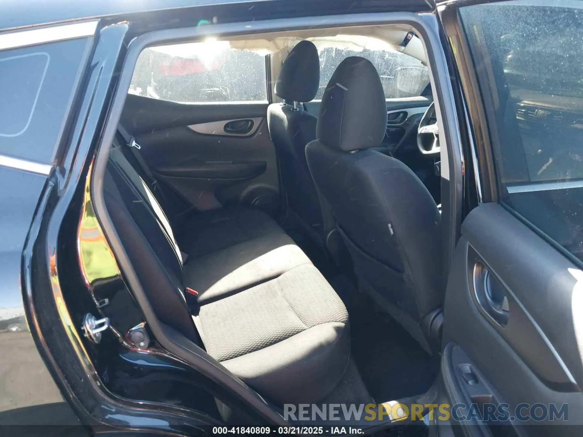 8 Photograph of a damaged car JN1BJ1CP0KW241337 NISSAN ROGUE SPORT 2019
