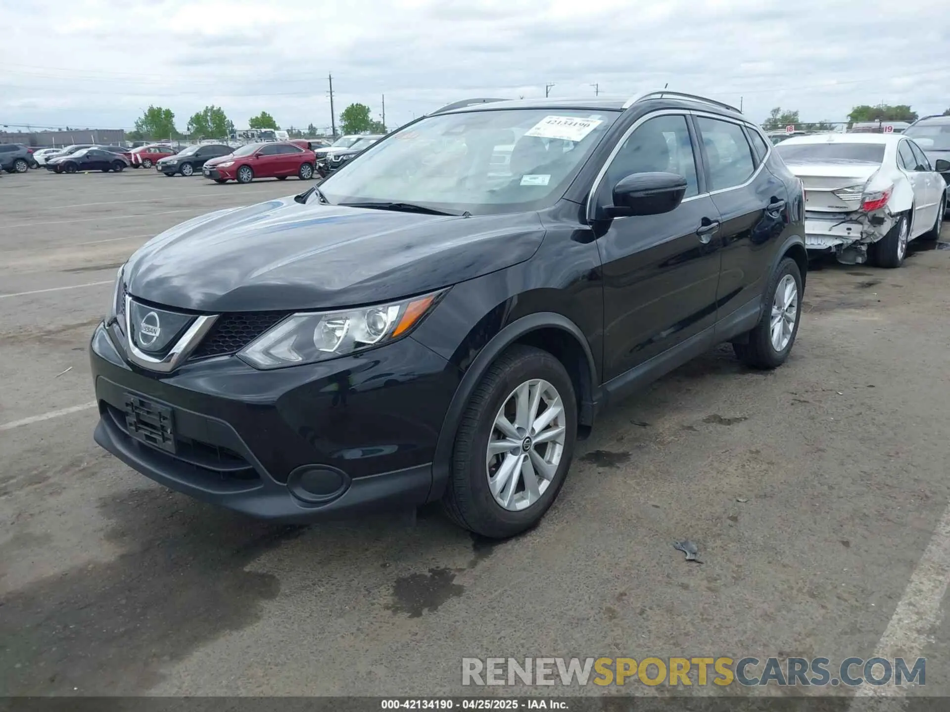2 Photograph of a damaged car JN1BJ1CP0KW526605 NISSAN ROGUE SPORT 2019