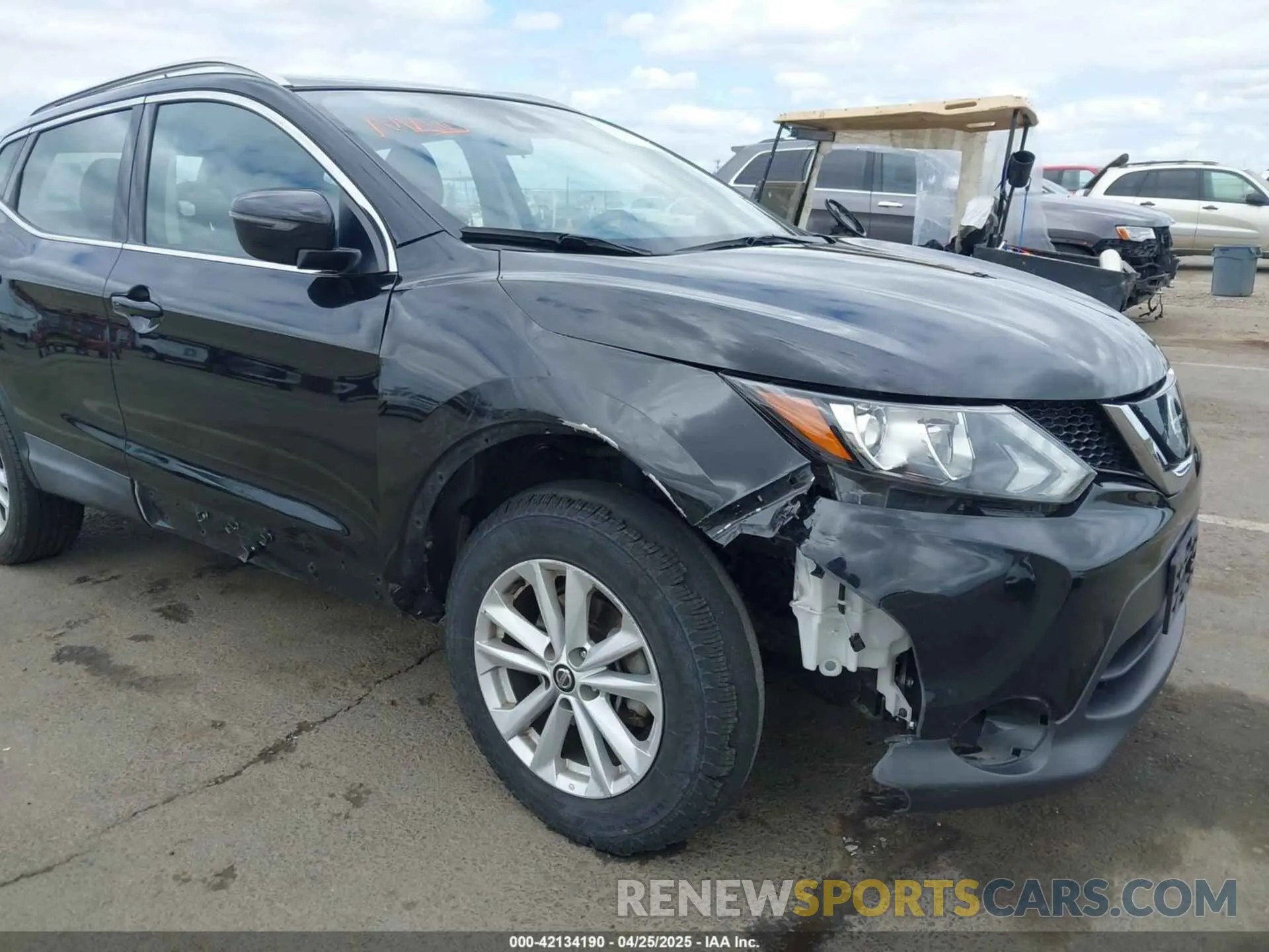 6 Photograph of a damaged car JN1BJ1CP0KW526605 NISSAN ROGUE SPORT 2019