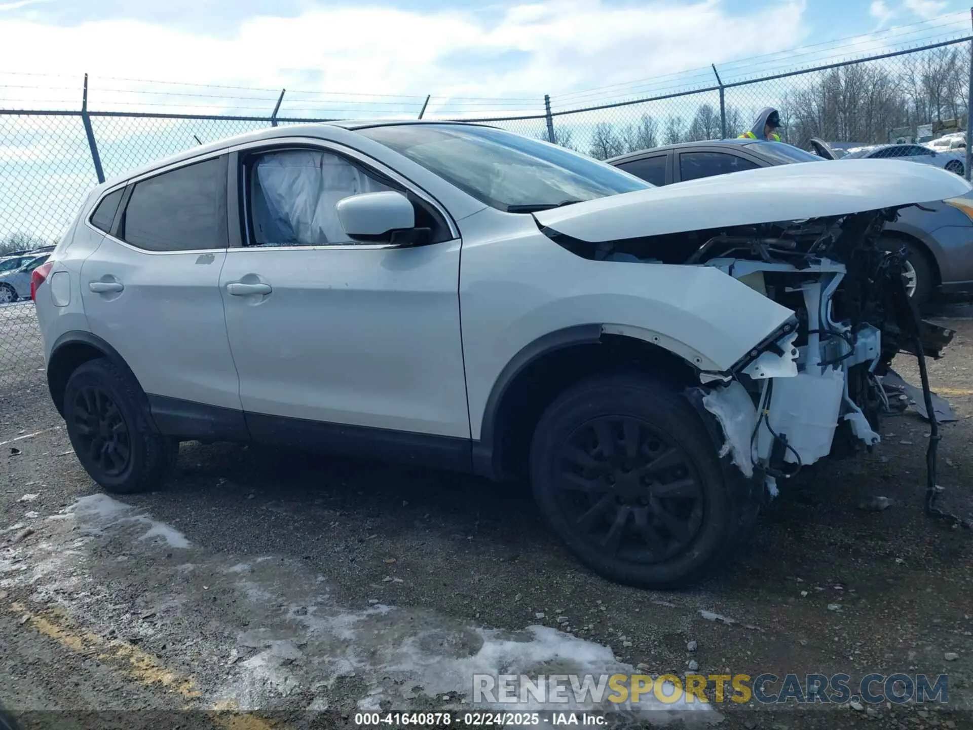 13 Photograph of a damaged car JN1BJ1CP1KW221548 NISSAN ROGUE SPORT 2019
