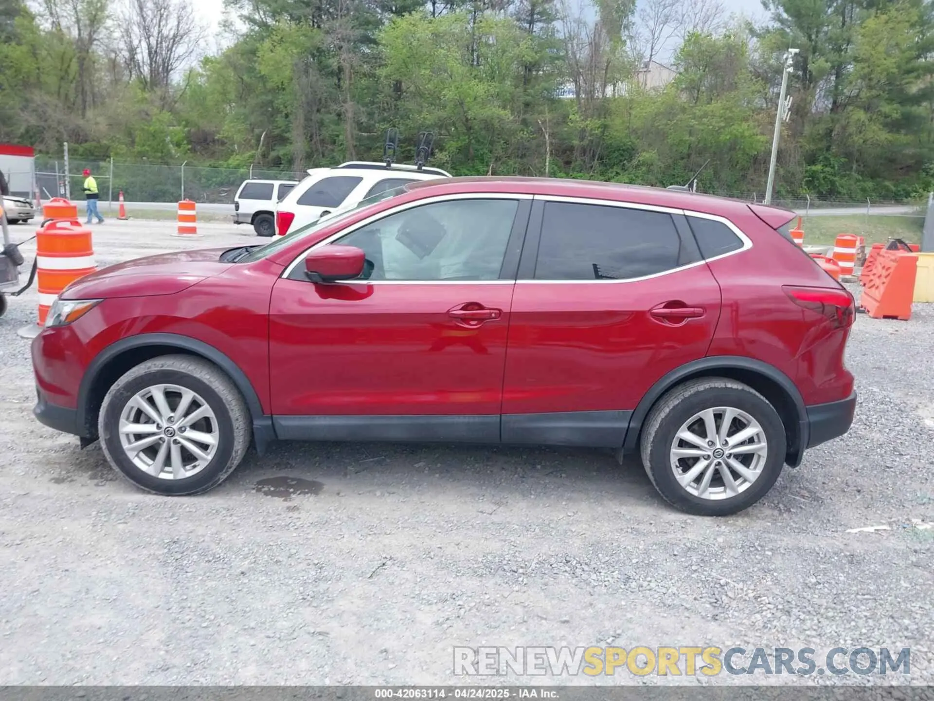 14 Photograph of a damaged car JN1BJ1CP1KW229861 NISSAN ROGUE SPORT 2019