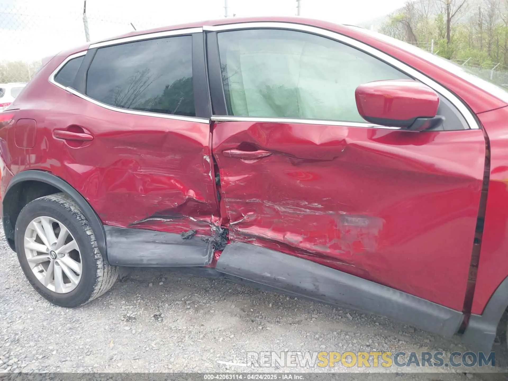 6 Photograph of a damaged car JN1BJ1CP1KW229861 NISSAN ROGUE SPORT 2019