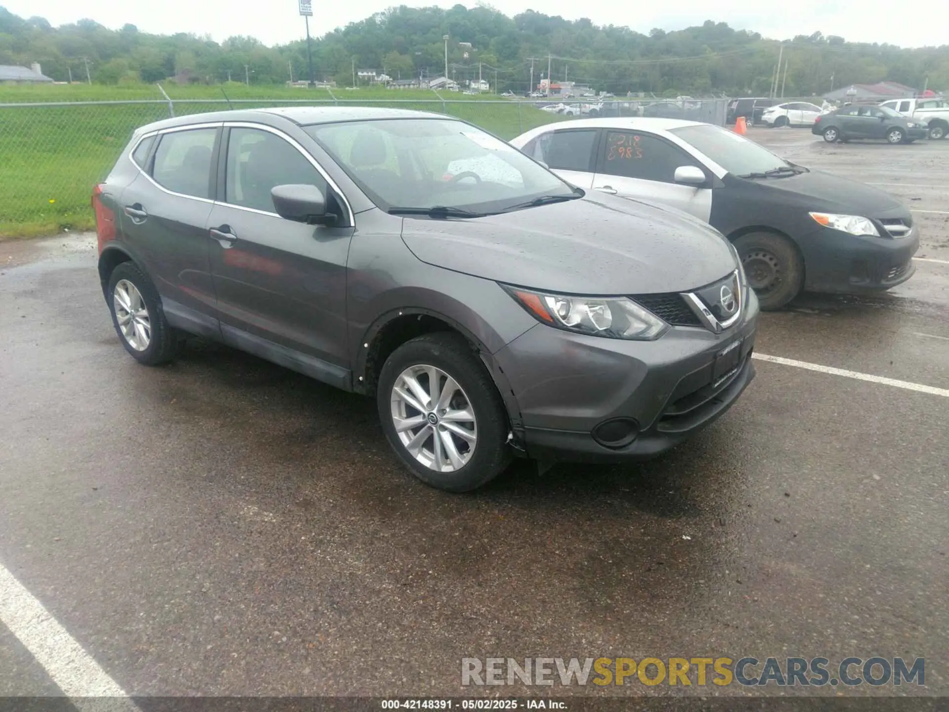 1 Photograph of a damaged car JN1BJ1CP1KW525477 NISSAN ROGUE SPORT 2019